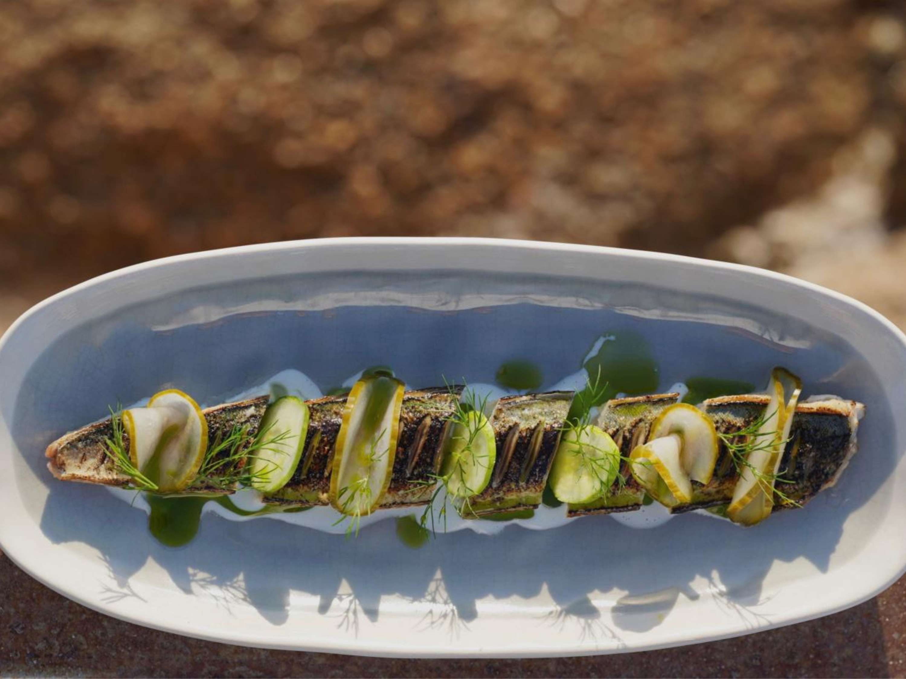 Création du Chef Nicolas Sintes mettant à l'honneur les produits de la mer et les saveurs méditerranéennes, à découvrir à La Table de la Pointe.