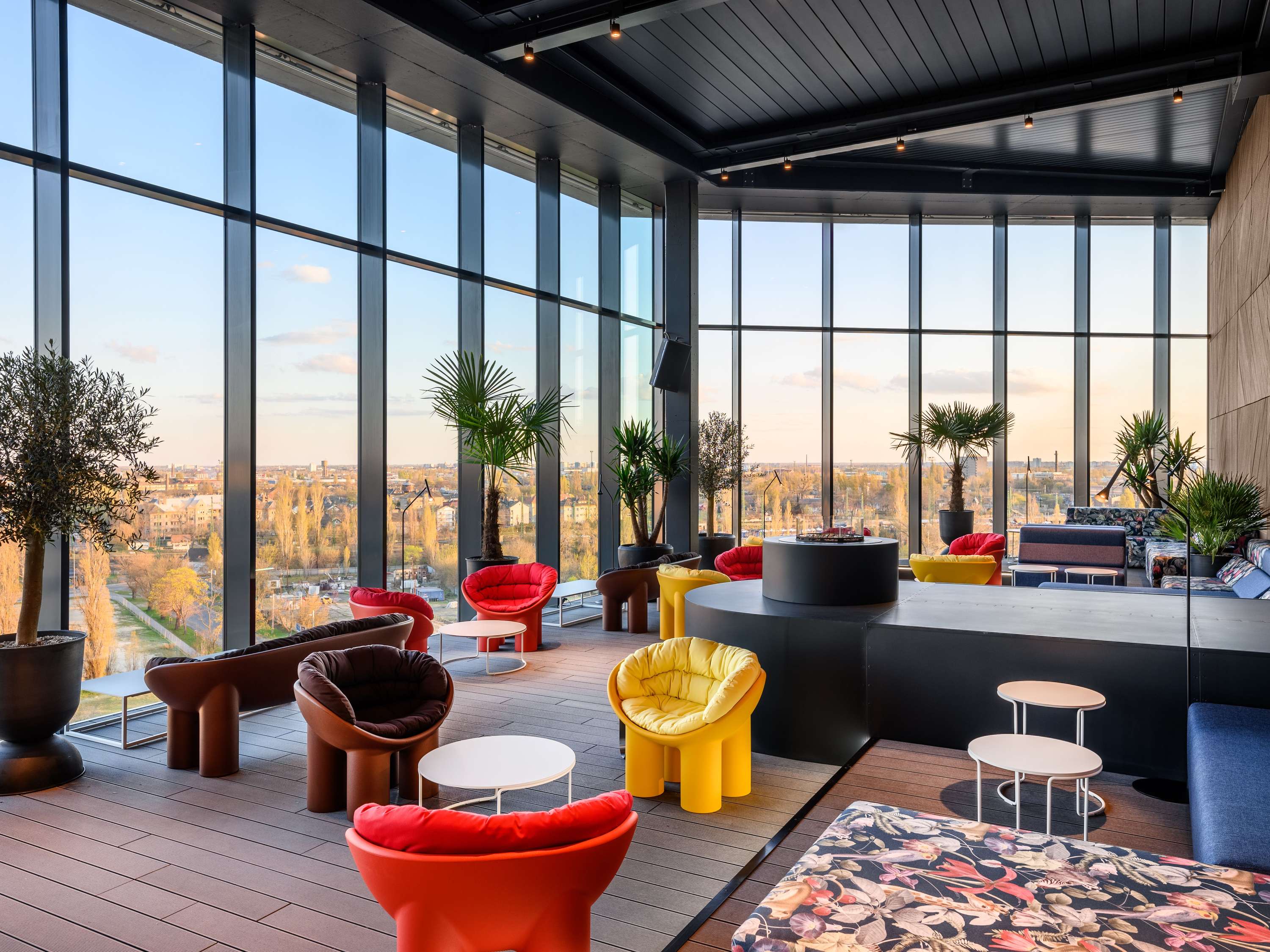Images Cloud IX Skybar
