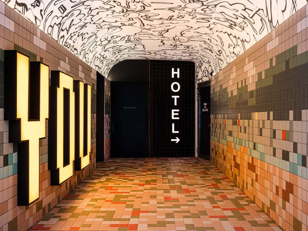 Images You Hotel Budapest - Handwritten Collection