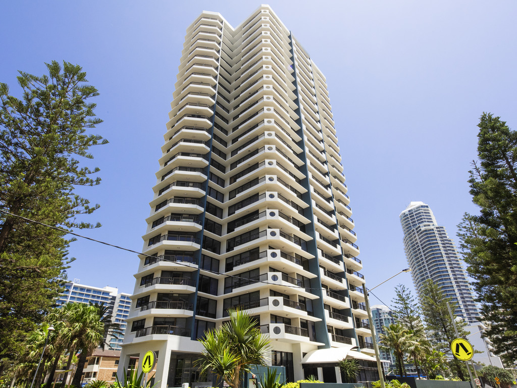 Images BreakFree Longbeach Surfers Paradise