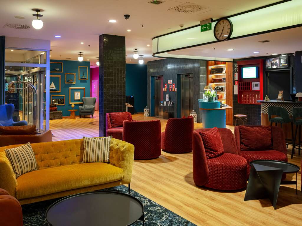 Images ibis Styles Wałbrzych