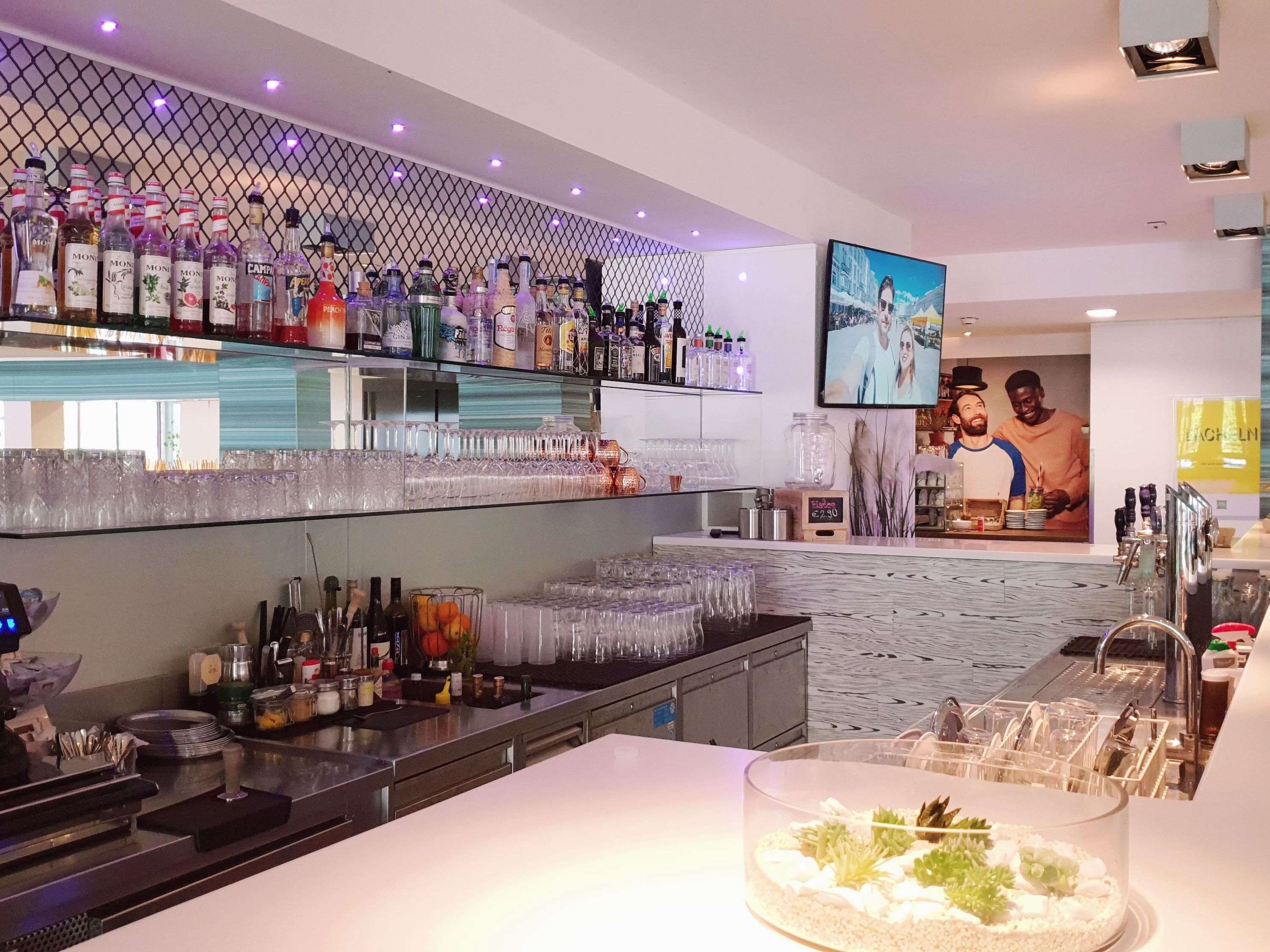 Bild 8 von 5 senses BAR