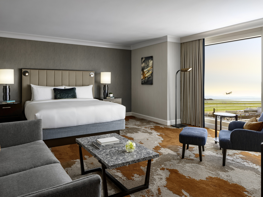 Images Fairmont Vancouver Airport