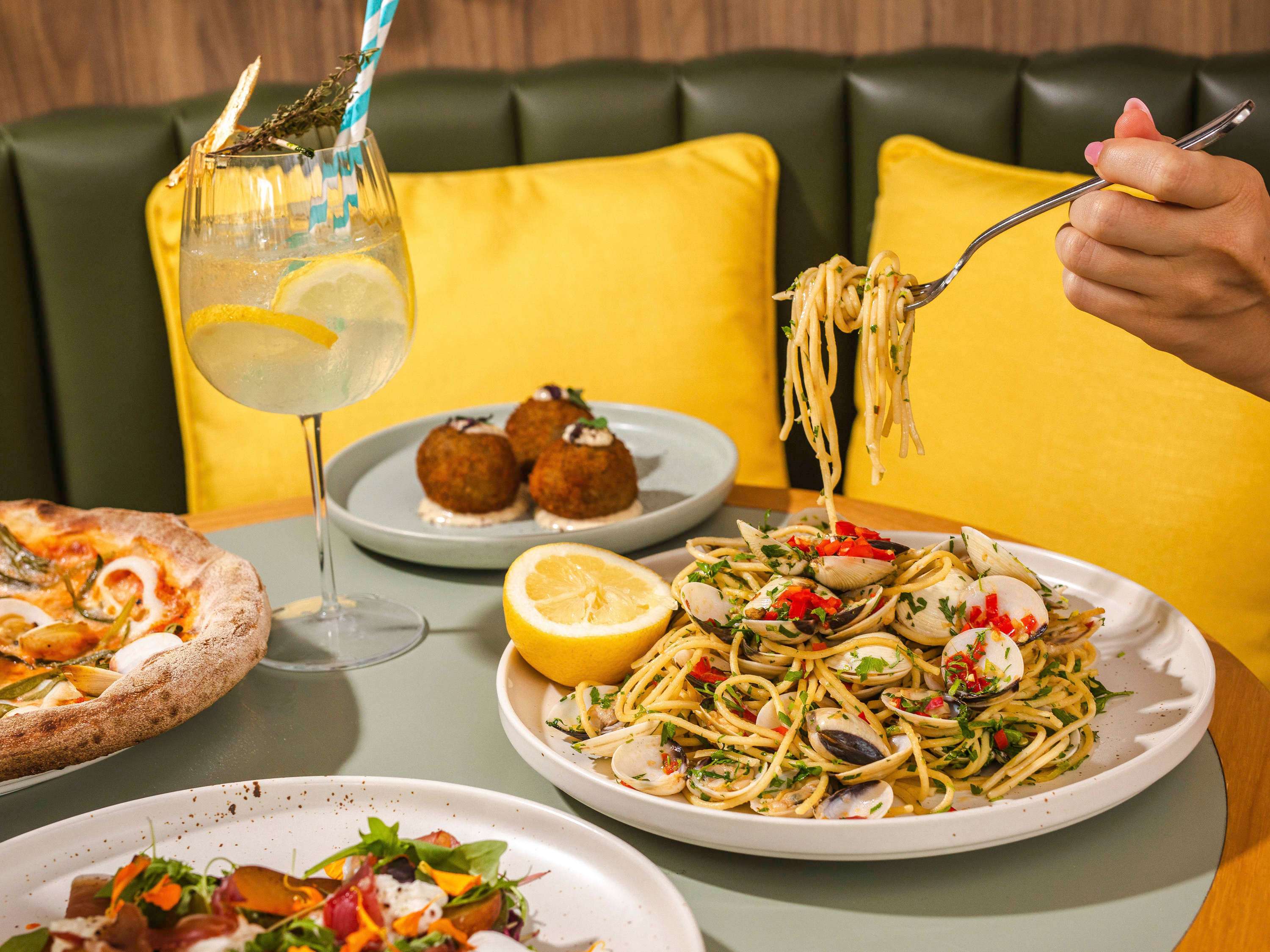 Images Ovello Bar and Kitchen