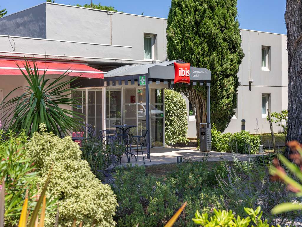 Images ibis Carcassonne Est La Cité