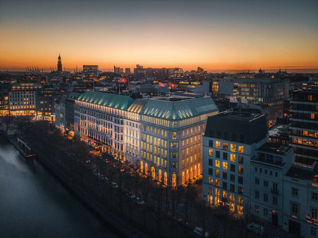 Fairmont Hotel Vier Jahreszeiten in Hamburg - Logo