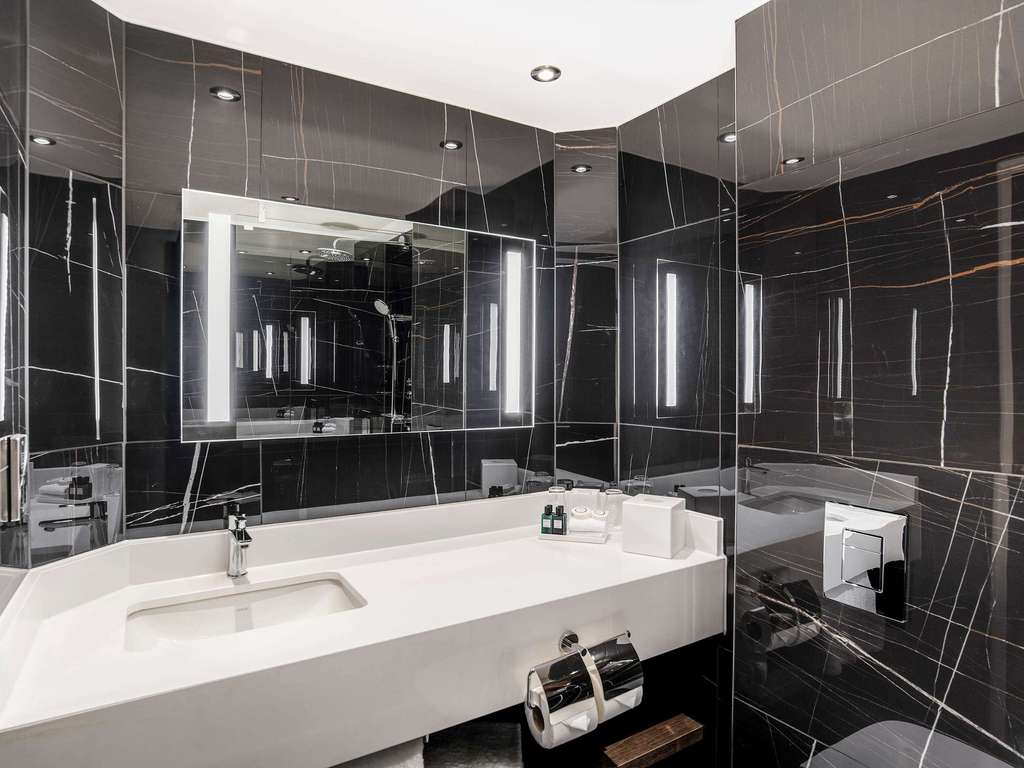 Images Sofitel London Gatwick