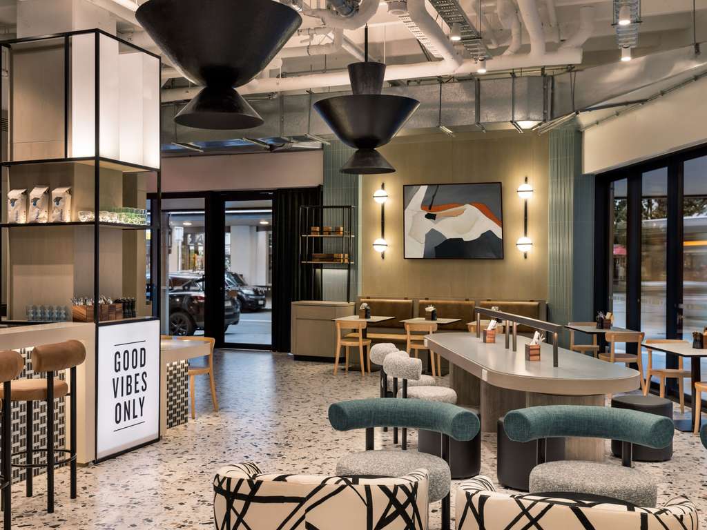 Images TRIBE Auckland Fort Street