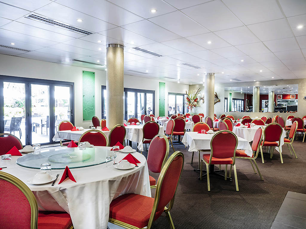 Images Poolhouse Bar & Kitchen