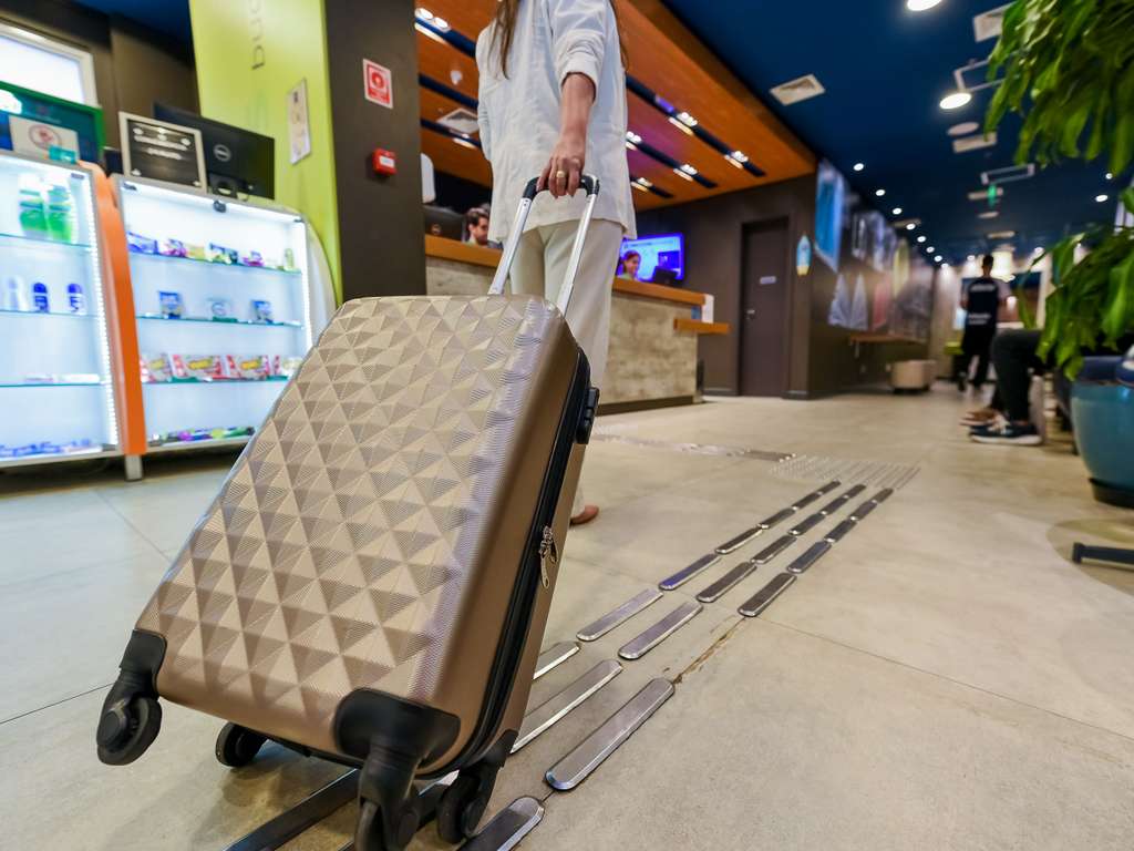 Images ibis budget Santos Gonzaga