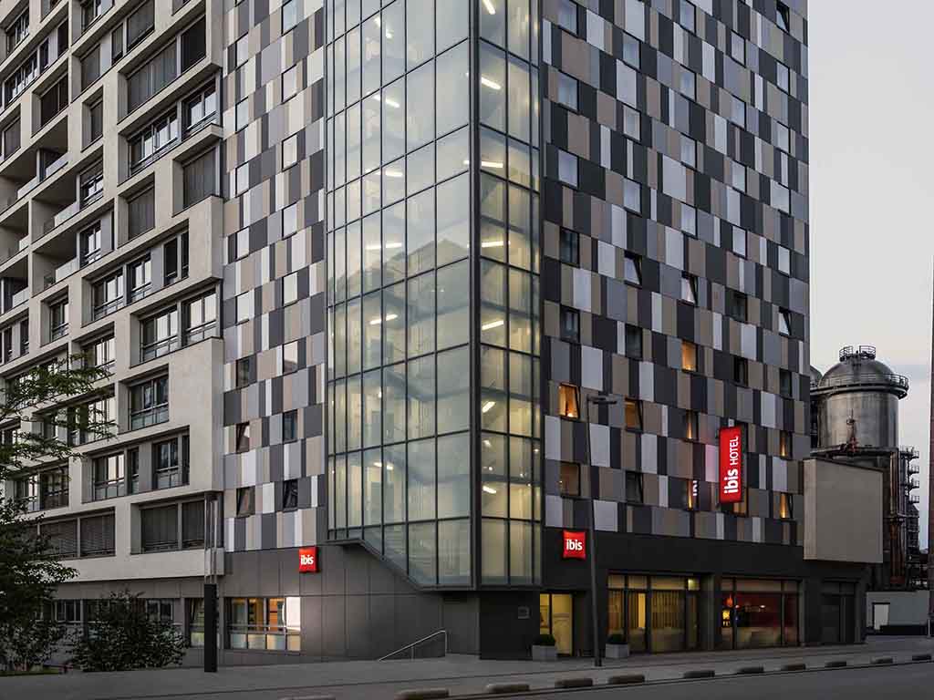 Images ibis Esch Belval