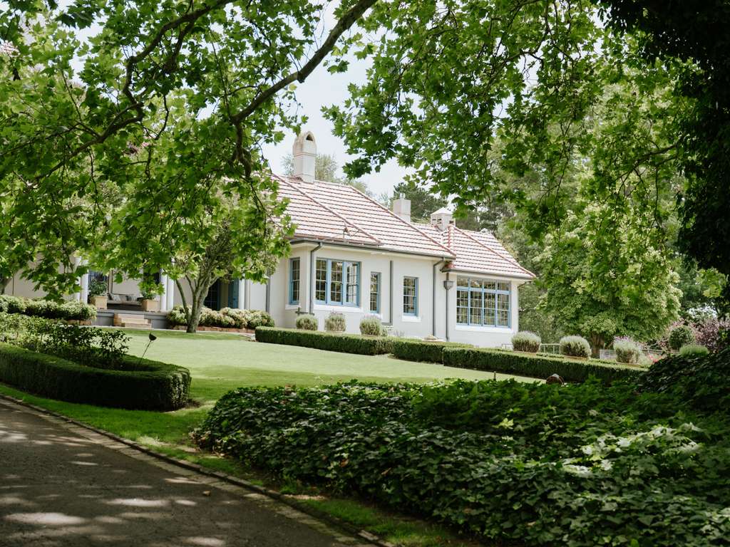 Images Peppers Manor House