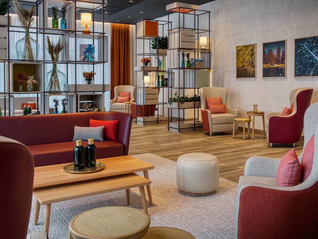 IntercityHotel Berlin Airport Terminal 1+2, Willy-Brandt-Platz 5 in Berlin