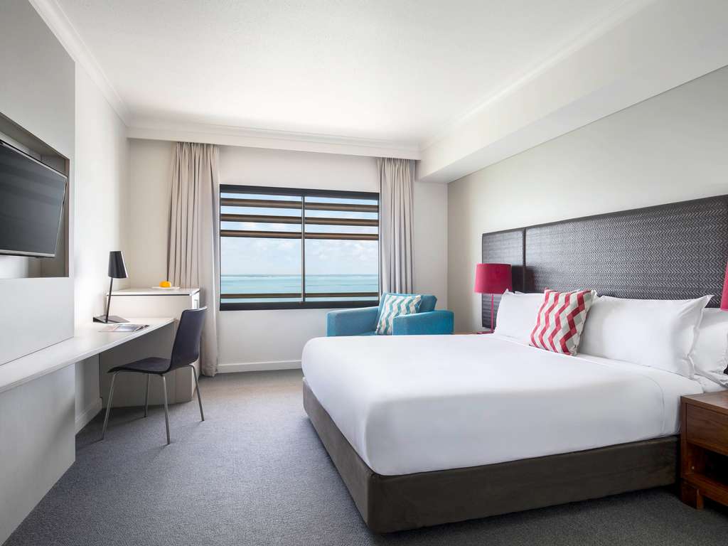 Images Mantra on the Esplanade Darwin