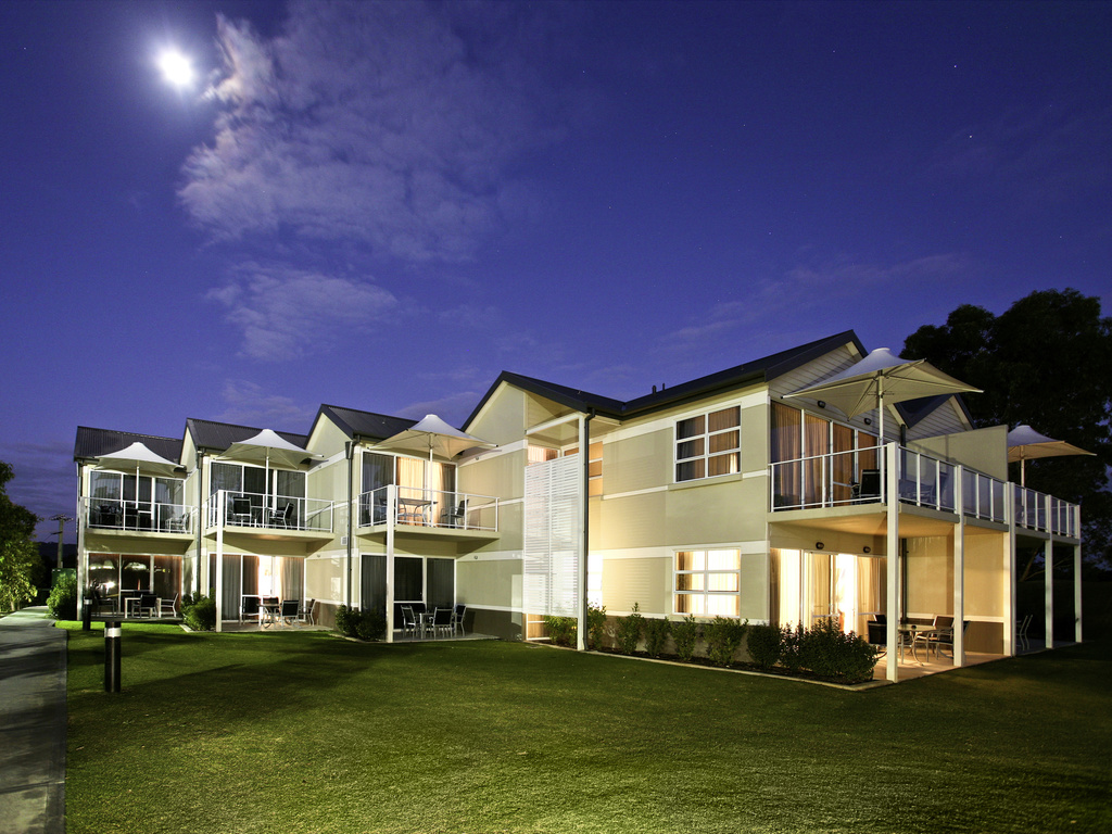 Images The Sebel Swan Valley The Vines