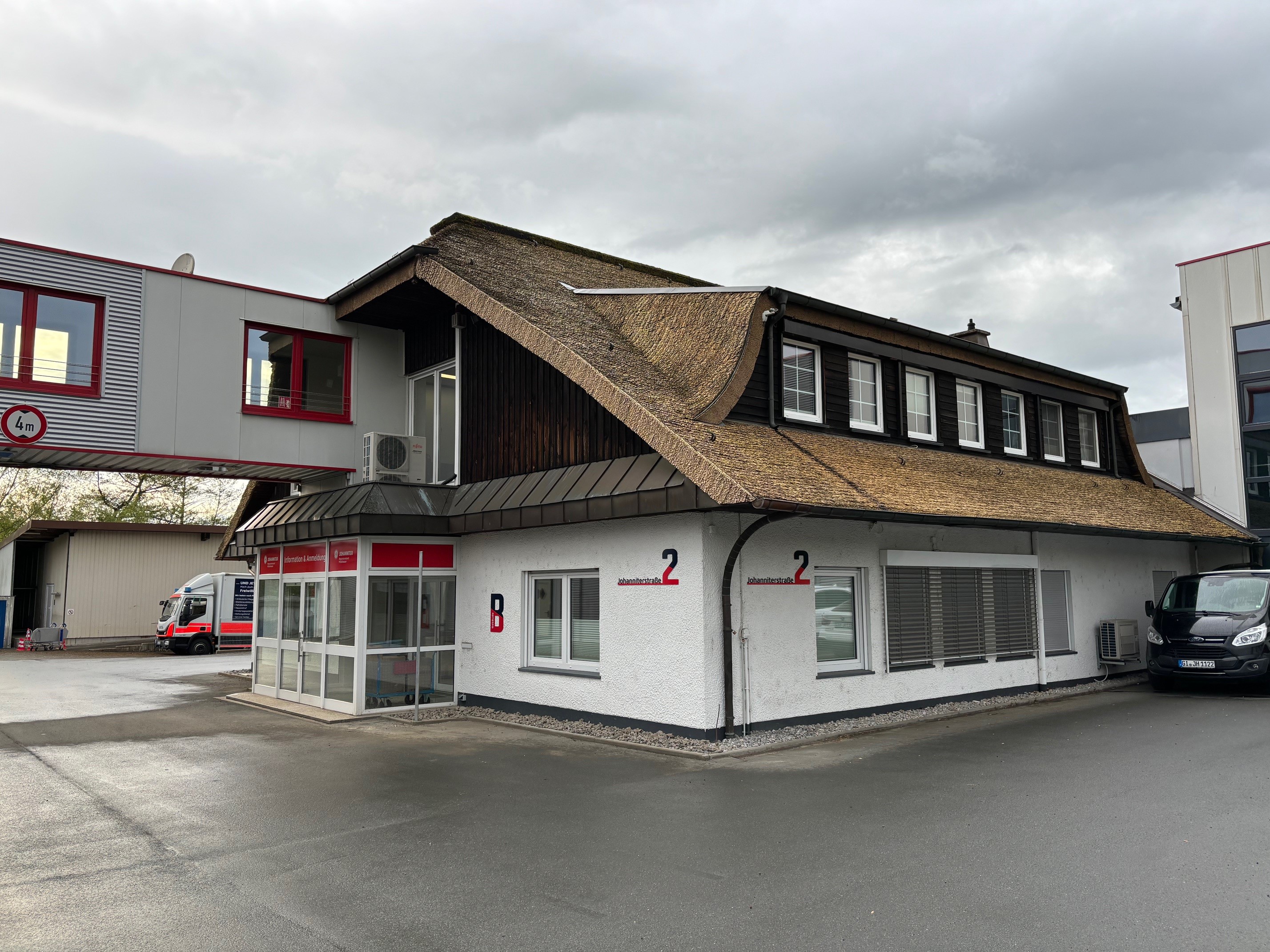 Johanniter-Unfall-Hilfe e.V. - Geschäftsstelle Buseck / Gießen, Johanniterstraße 2 (ehem. Edekastraße 10) in Buseck