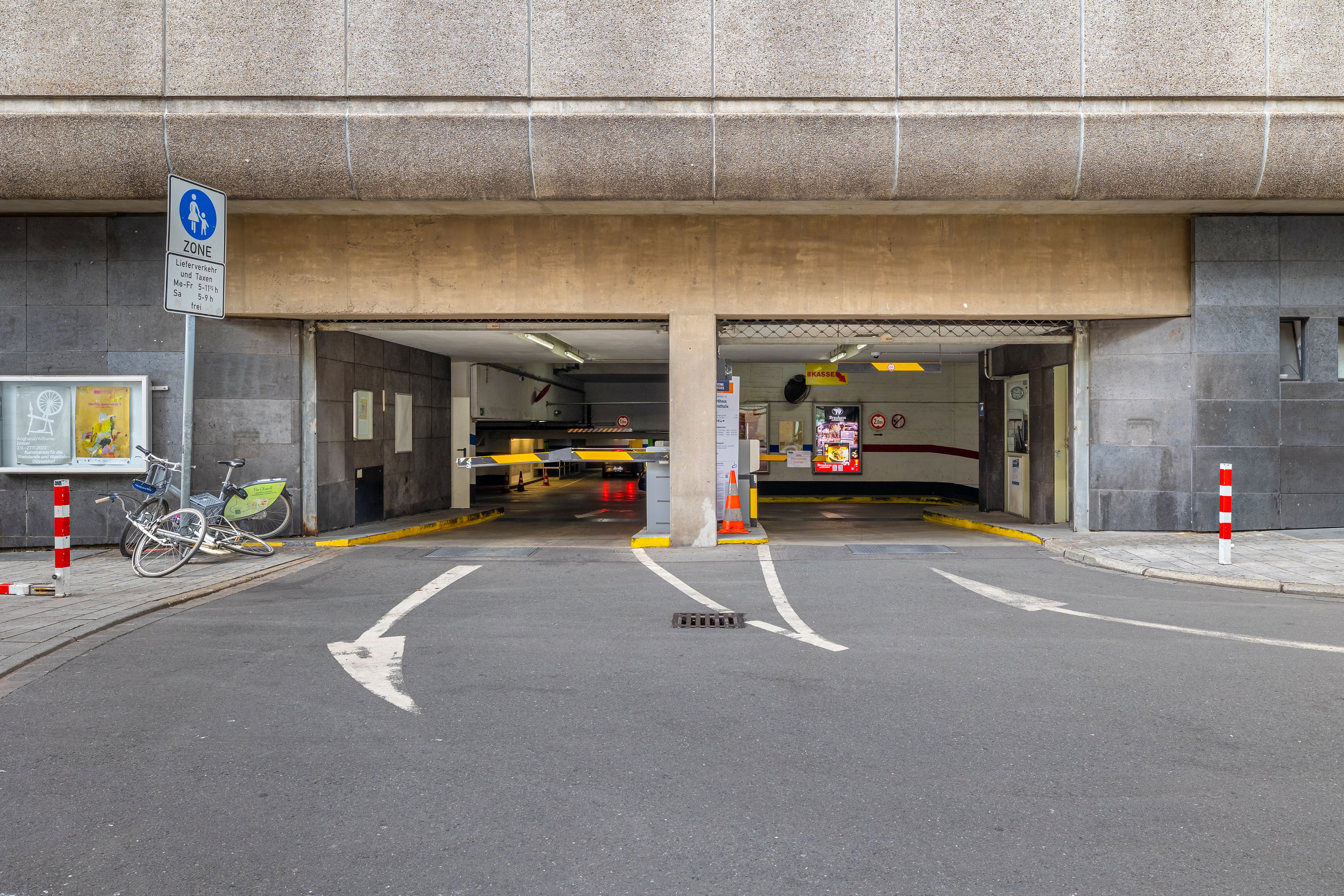 Bild 1 Goldbeck Parking  Kunsthalle / Grabbeplatz in Düsseldorf