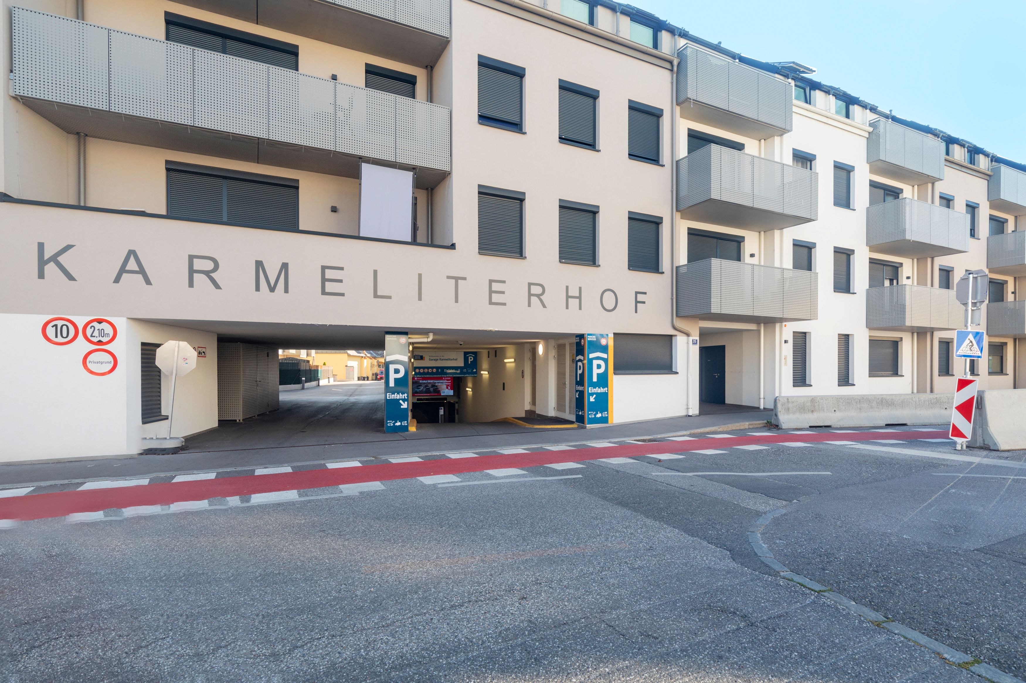 Bild 1 von Goldbeck Parking  Karmeliterhof