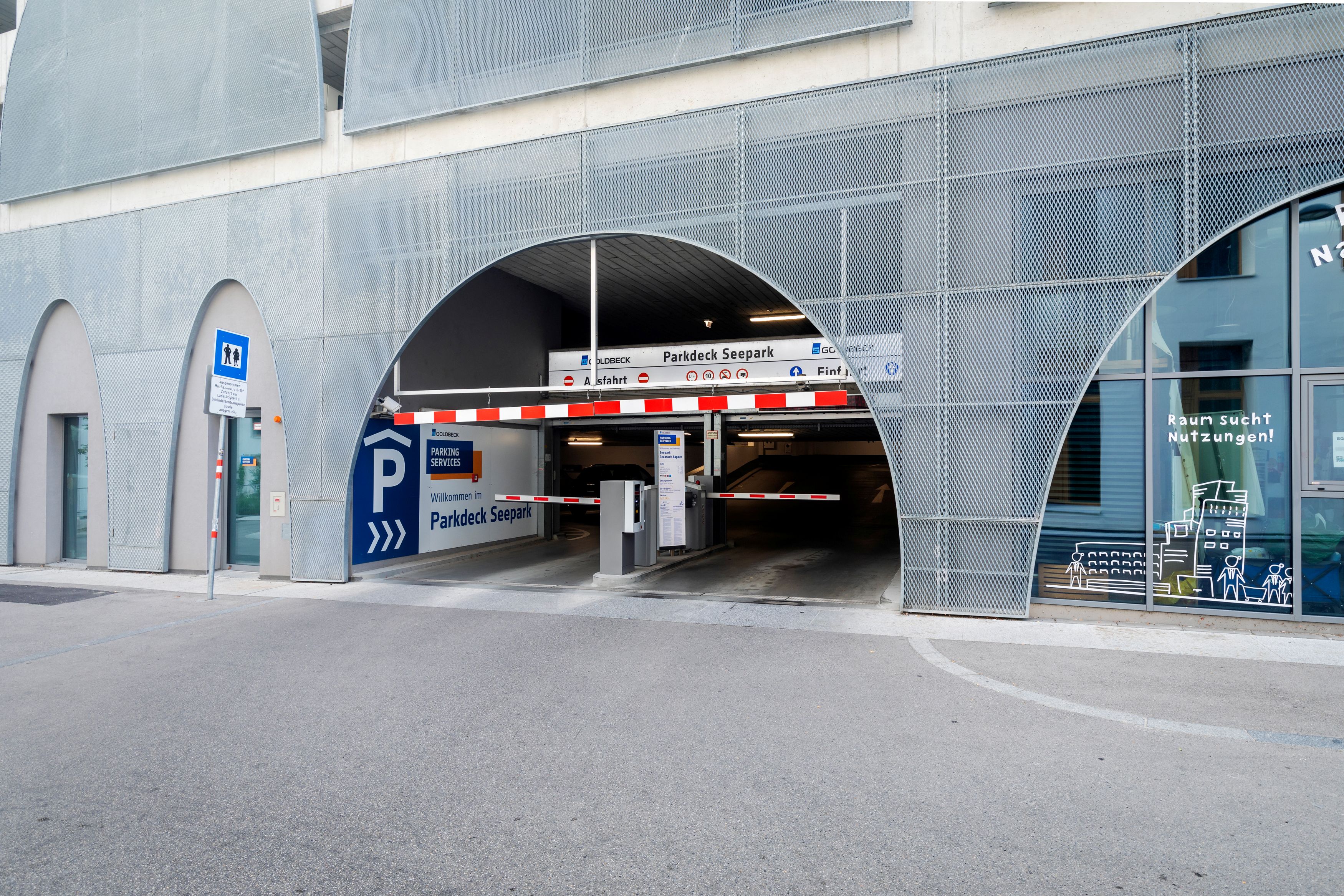 Bild 1 von Goldbeck Parking  Seepark Seestadt Aspern