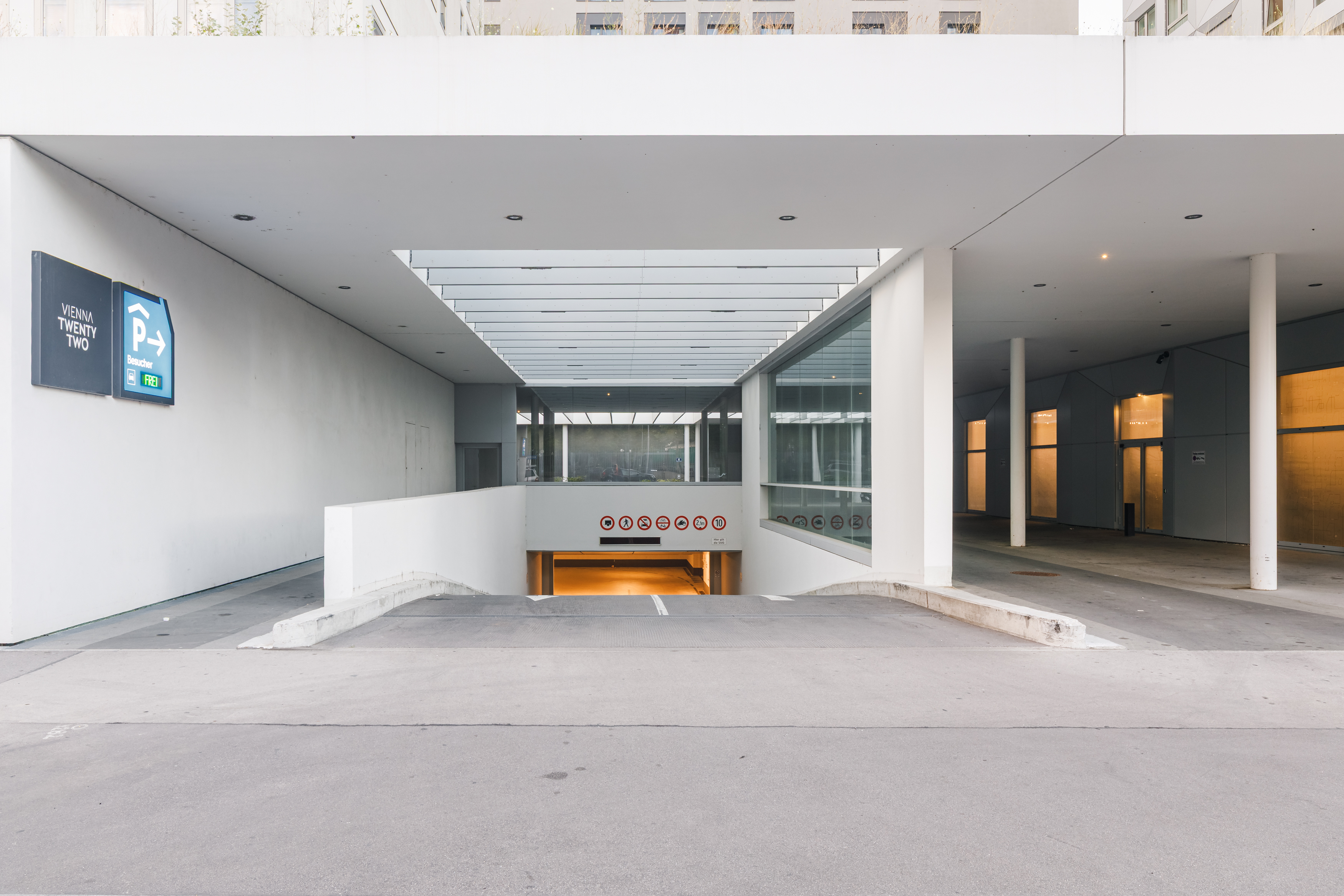 Bild 3 von Goldbeck Parking VIENNA TWENTYTWO