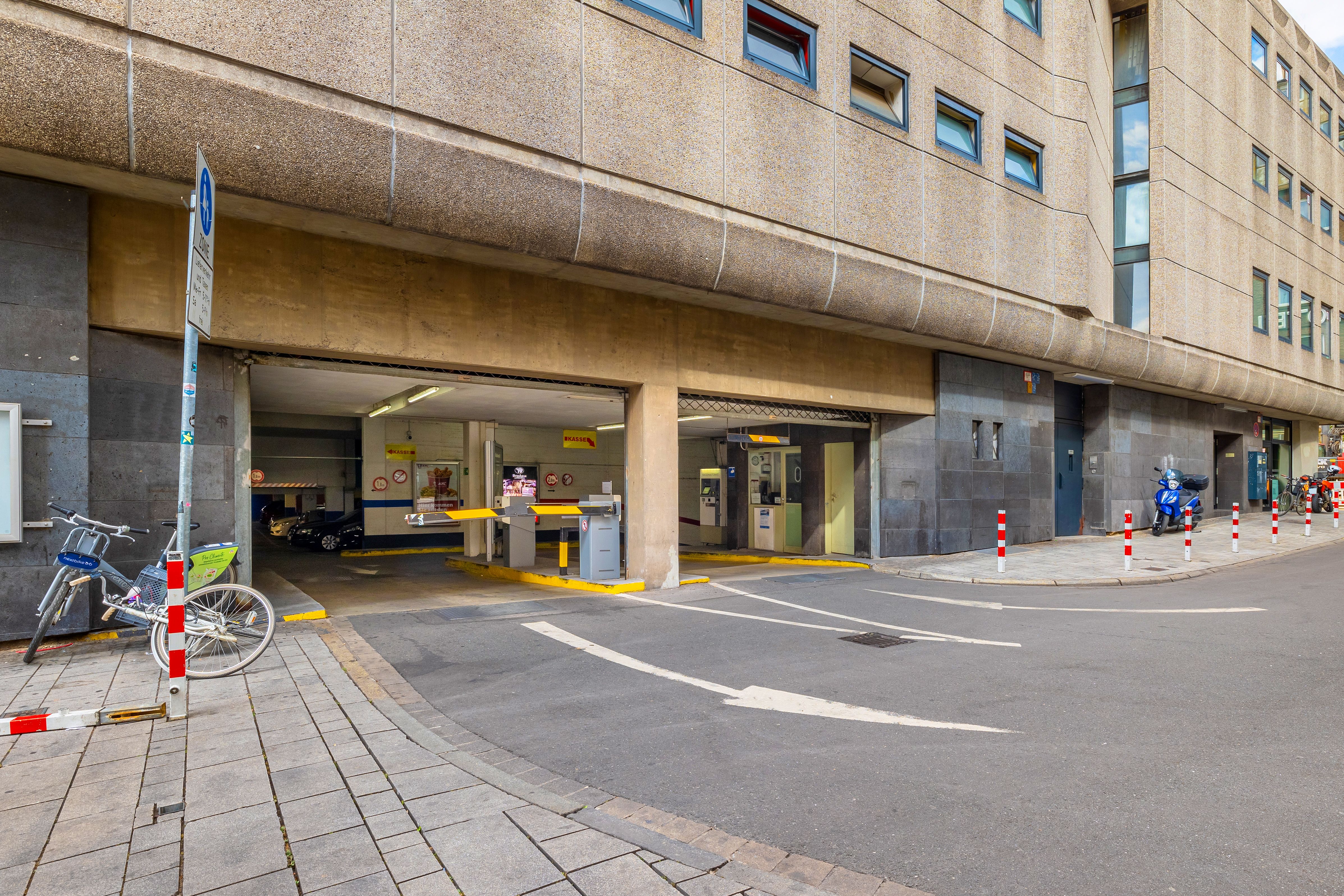 Bild 3 Goldbeck Parking  Kunsthalle / Grabbeplatz in Düsseldorf