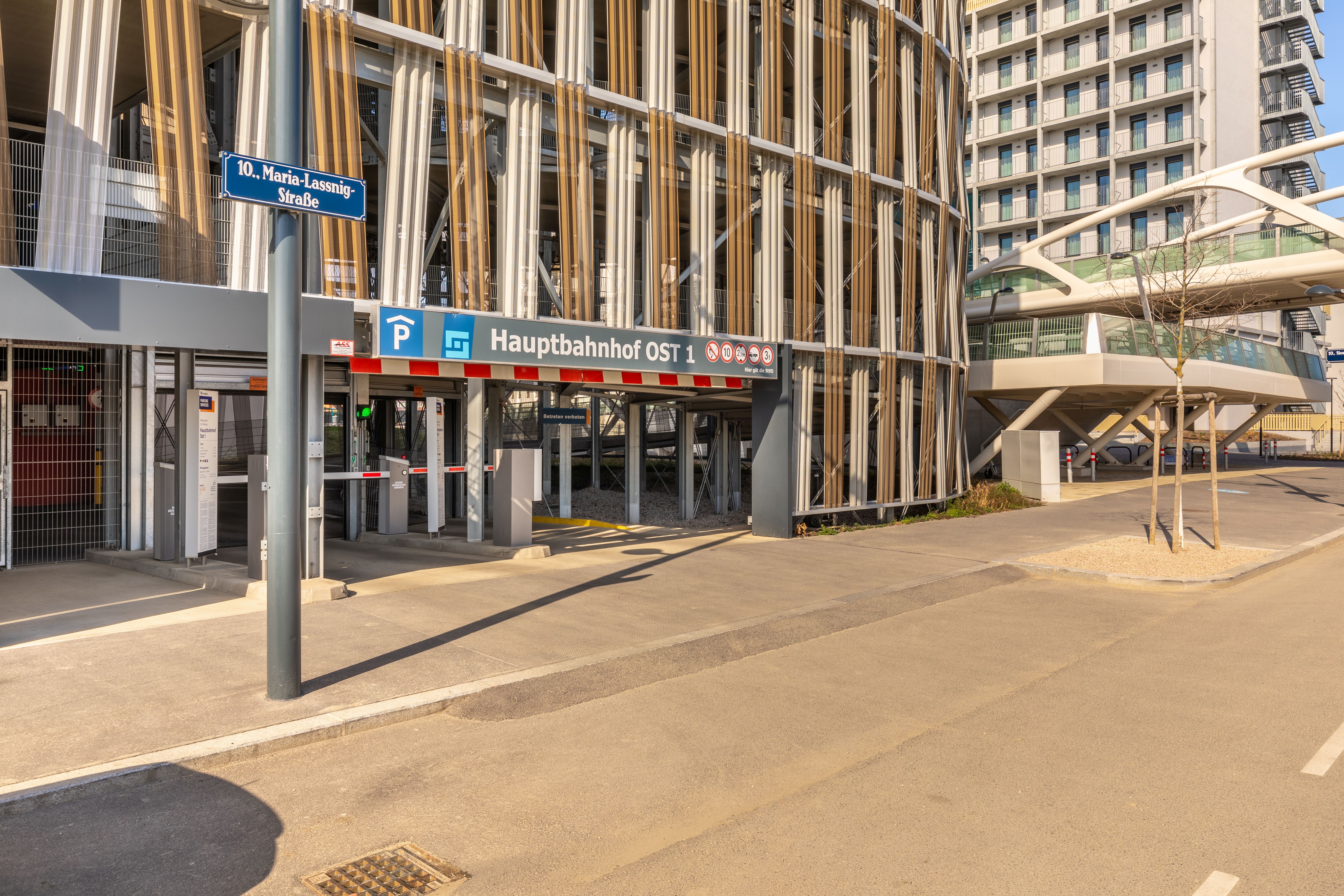 Goldbeck Parking  Hauptbahnhof Ost 1, Maria-Lassnig-Straße 28 in WIen