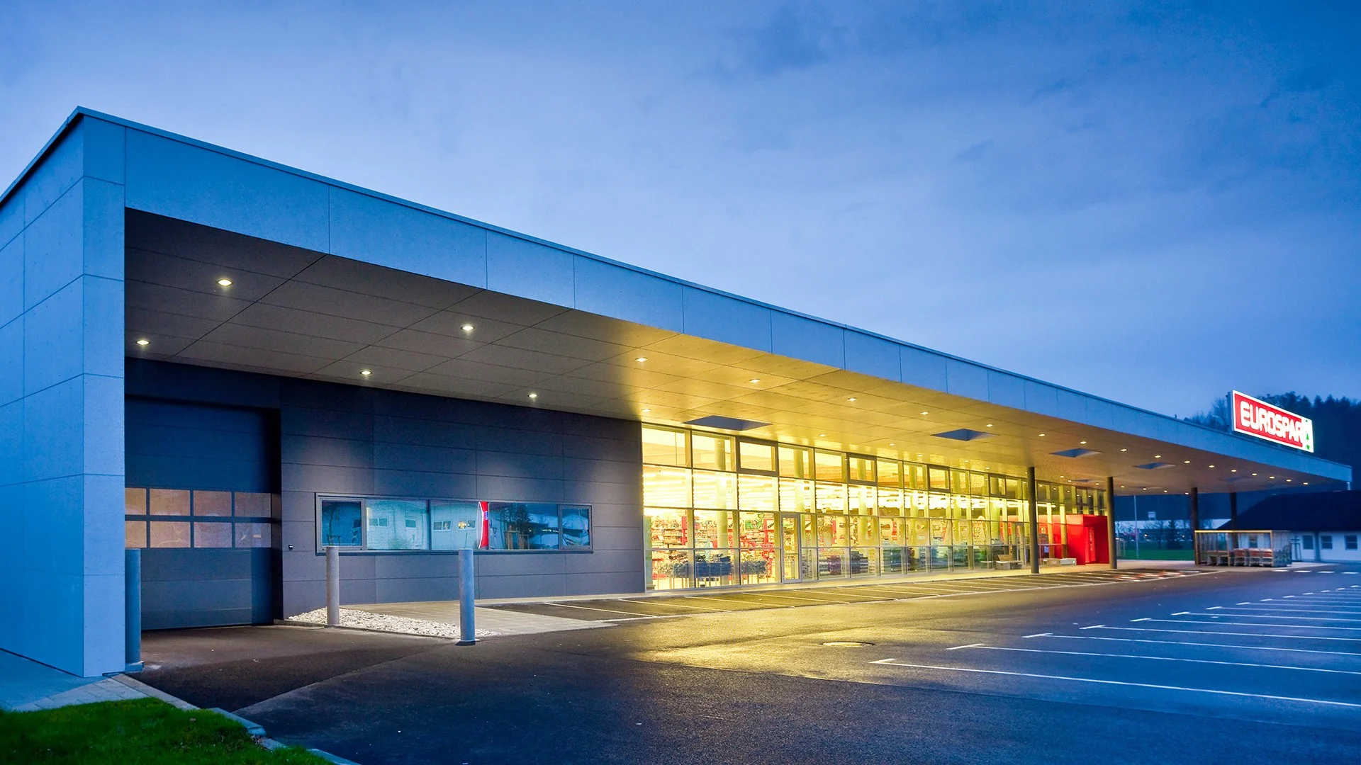 EUROSPAR, Handelspark 8 in Schlüßlberg