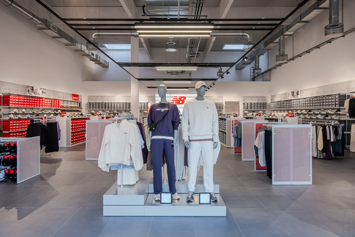 New Balance, Bremer Straße 111A in Stuhr