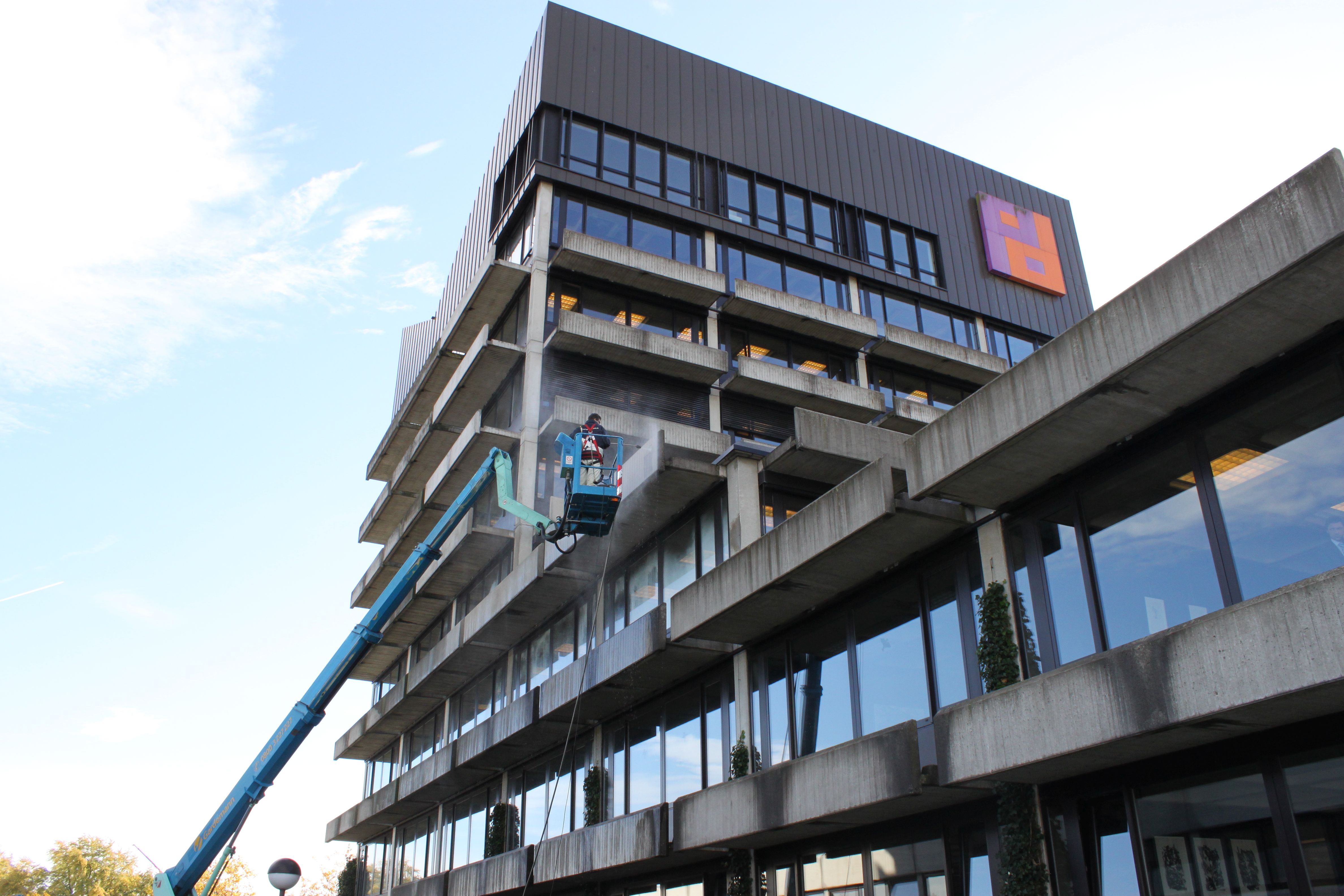 Piepenbrock Dienstleistungen GmbH & Co. KG | Gebäudereinigung | Facility Management  | Sicherheit, Düsseldorfer Straße 13 in Eschborn