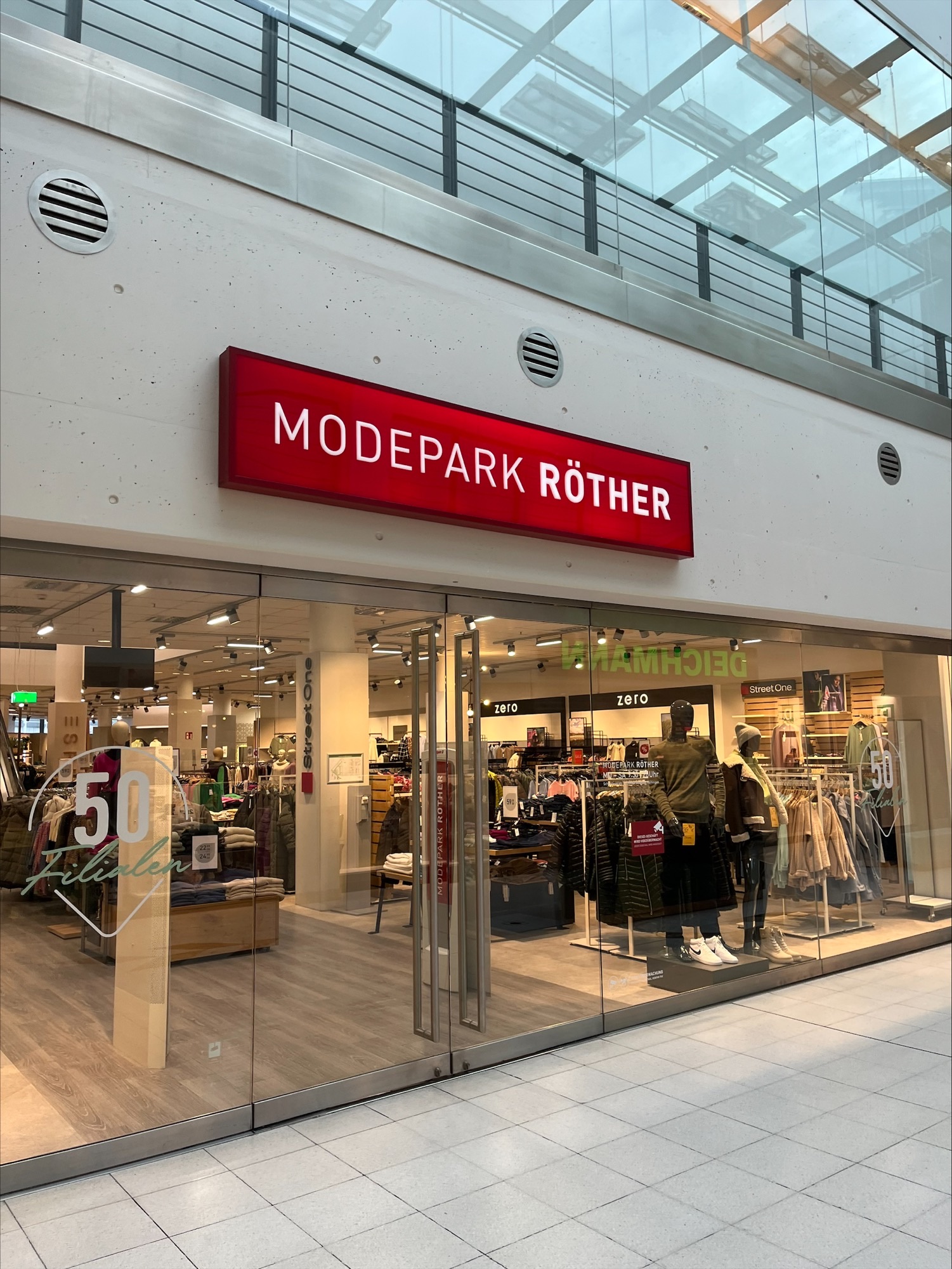 MODEPARK RÖTHER Stuttgart in Stuttgart - Logo