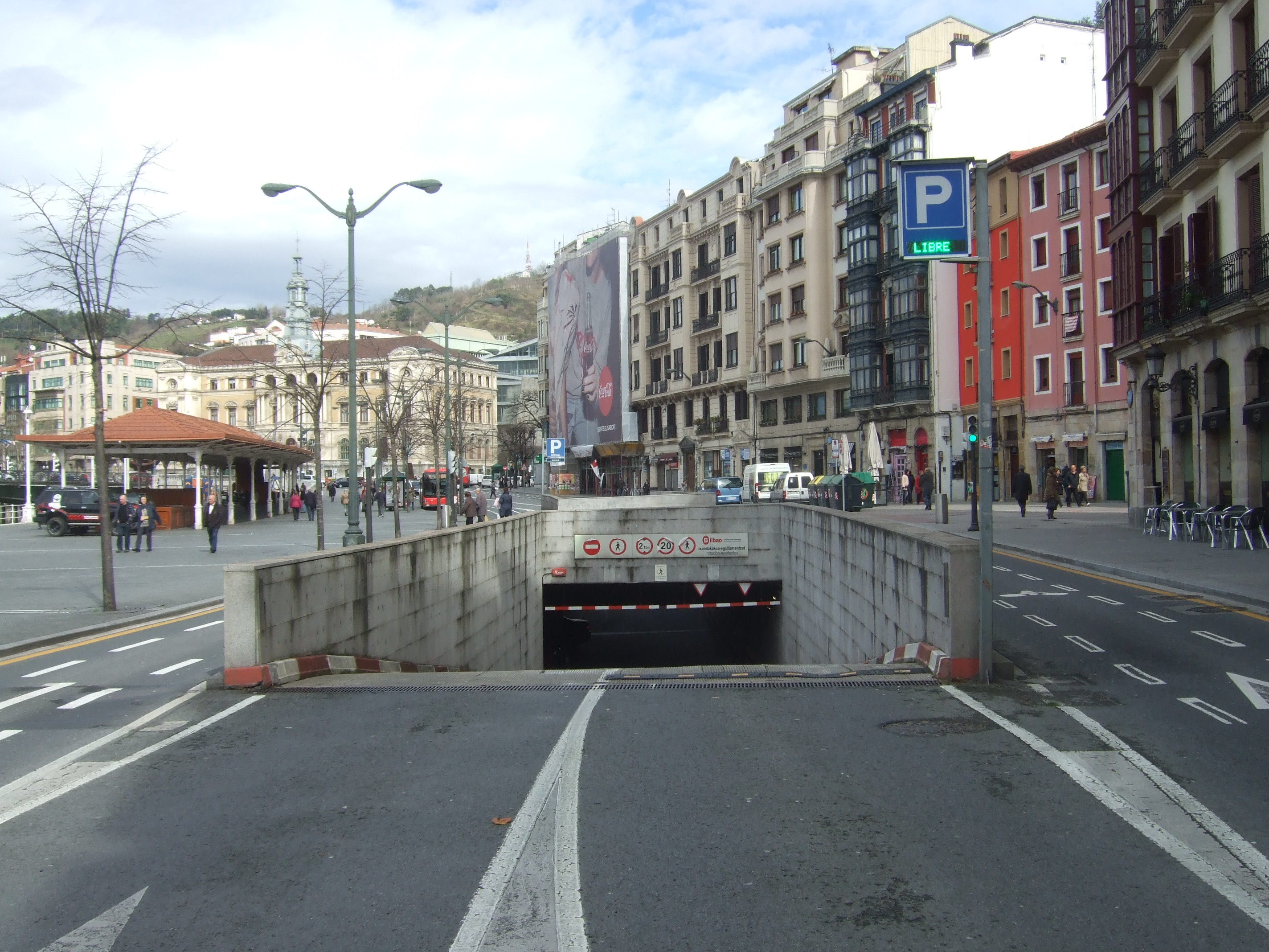Images Parking PARKIA by INDIGO - Arenal en Bilbao. Céntrico