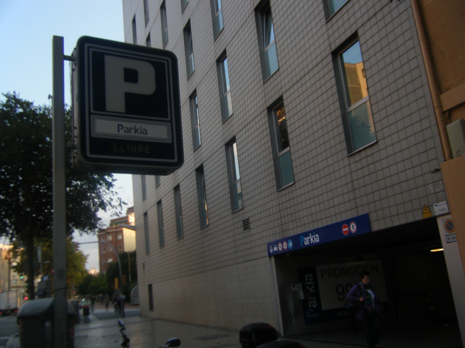 Images Parking PARKIA by INDIGO Cap Maragall en Barcelona. Céntrico