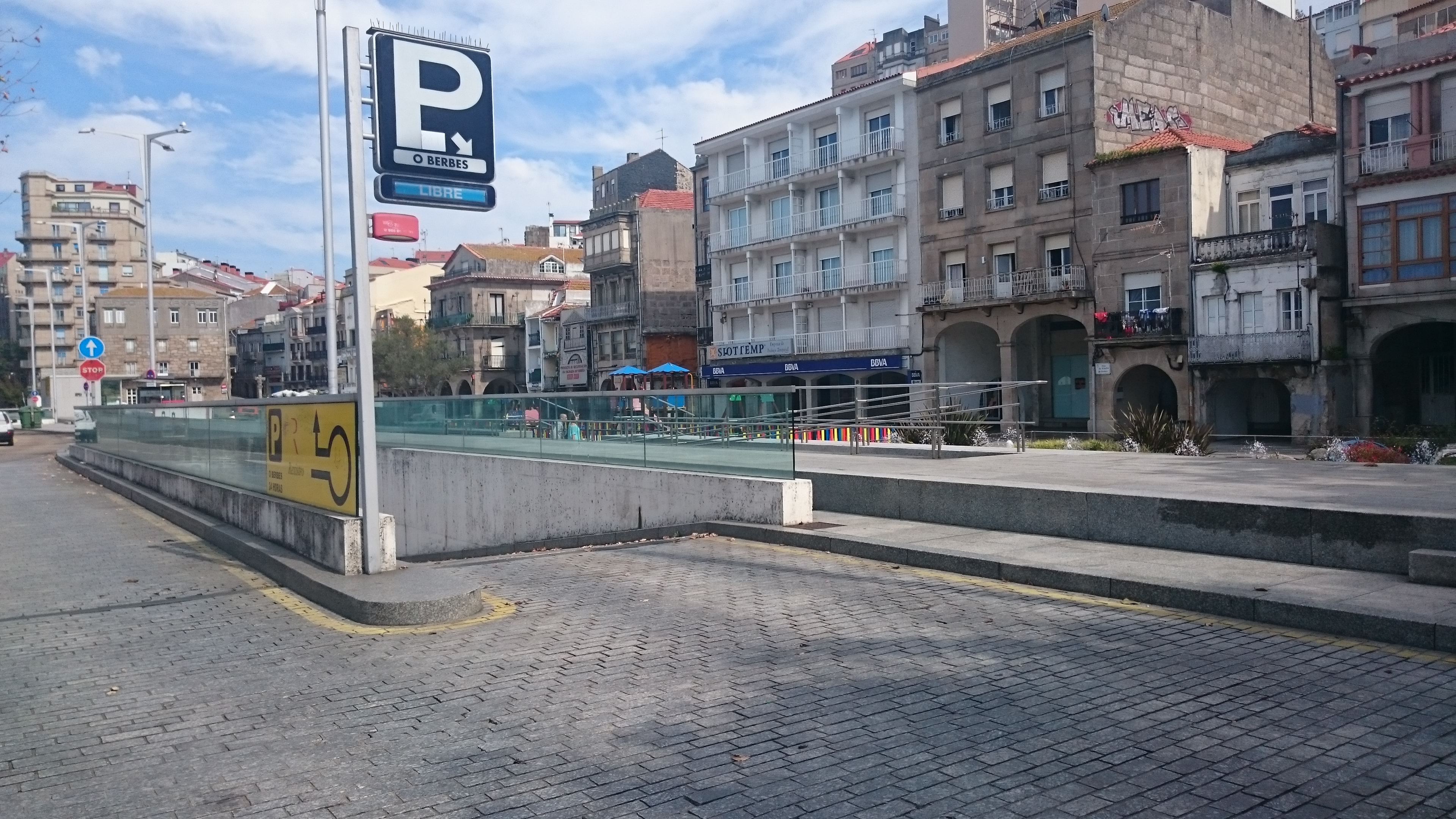 Images Parking PARKIA by INDIGO en Rúa da Ribeira do Berbés. Vigo