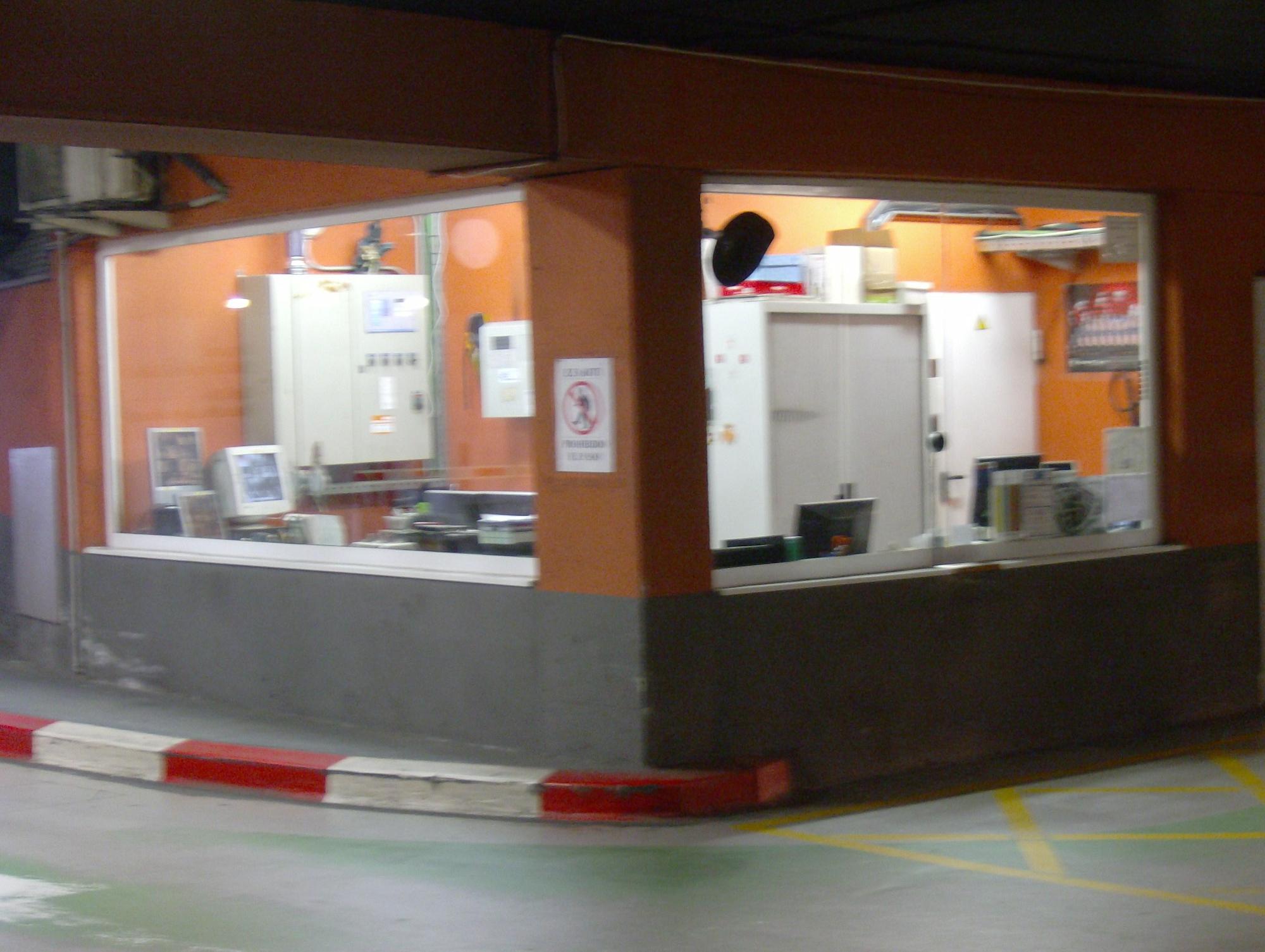 Images Parking PARKIA by INDIGO - Arenal en Bilbao. Céntrico