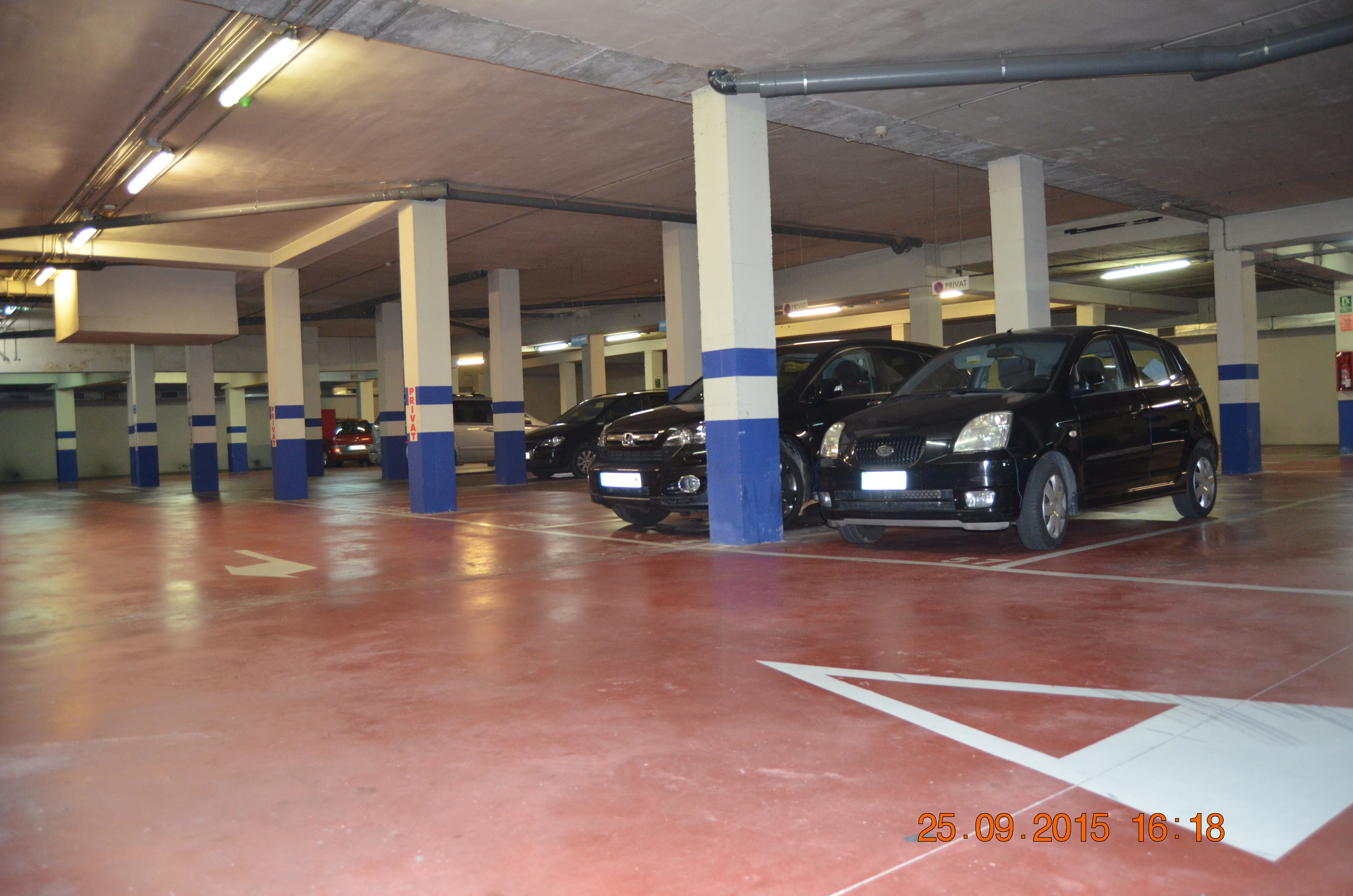 Images Parking PARKIA by INDIGO en Doctor Güixens. El Vendrell. Tarragona