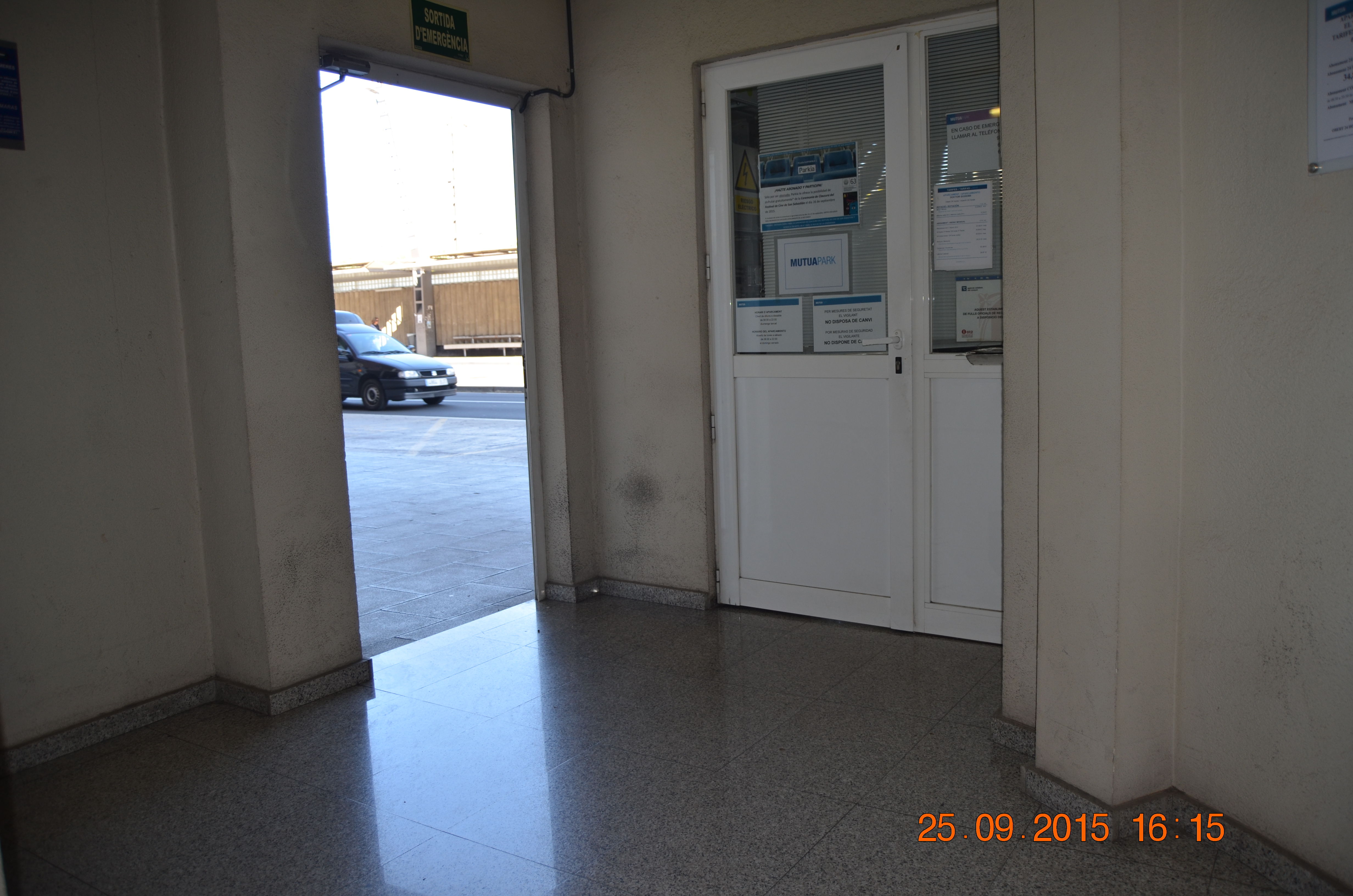 Images Parking PARKIA by INDIGO en Doctor Güixens. El Vendrell. Tarragona