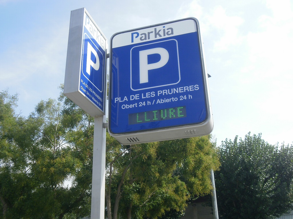 Images Parking PARKIA by INDIGO en Parc de les Pruneres. Mollet del Vallés. Barcelona