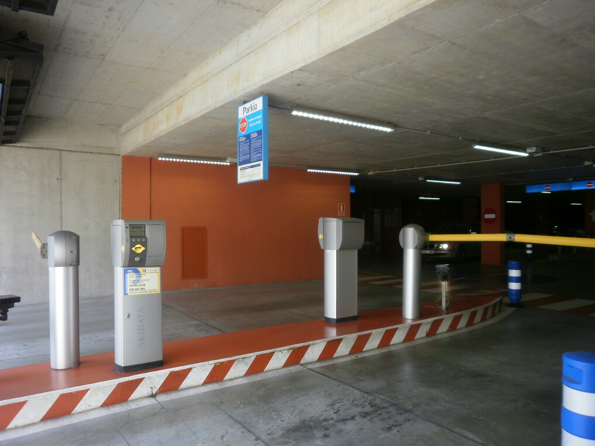 Images Parking PARKIA by INDIGO en Parc de les Pruneres. Mollet del Vallés. Barcelona