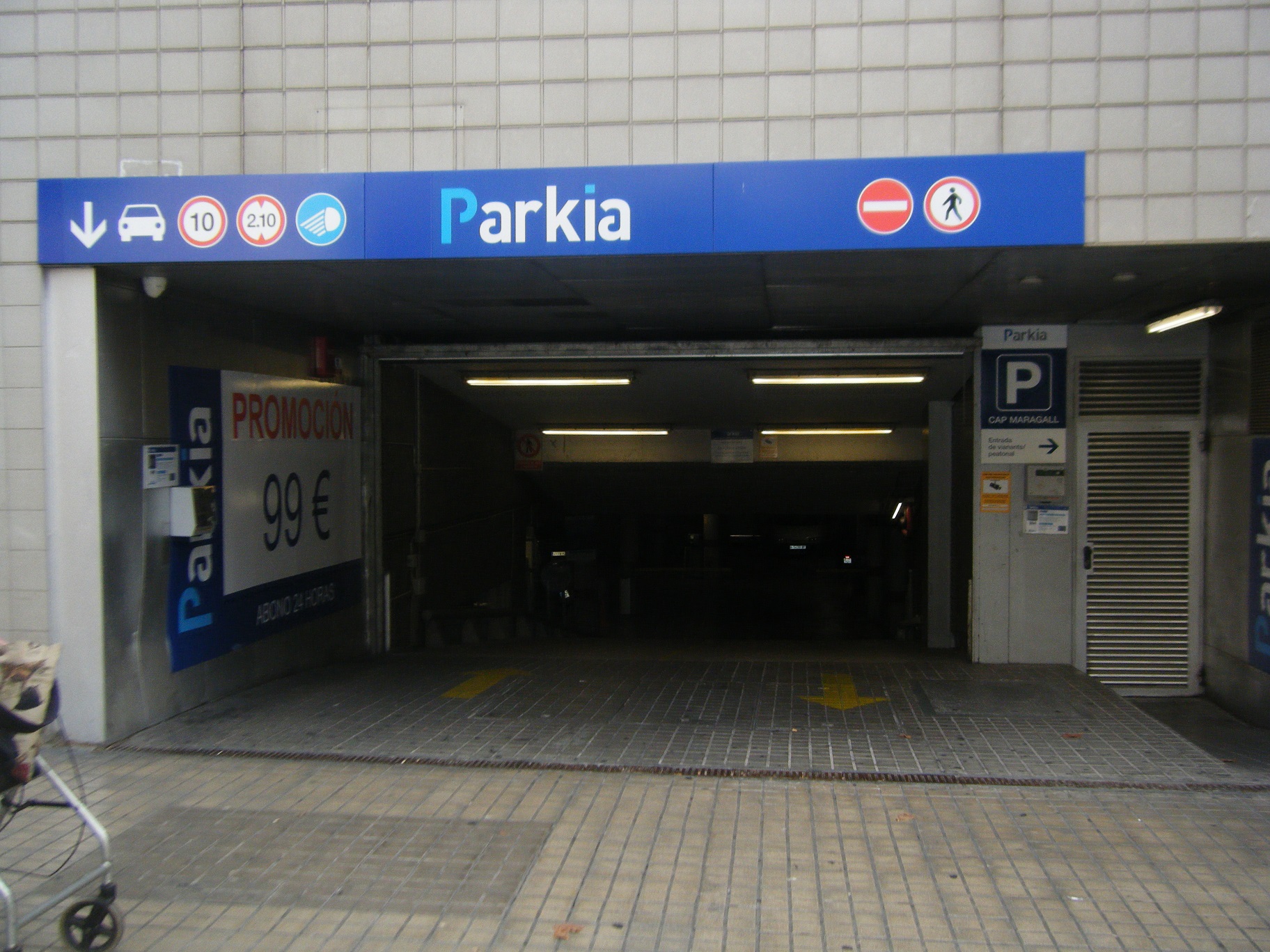 Images Parking PARKIA by INDIGO Cap Maragall en Barcelona. Céntrico