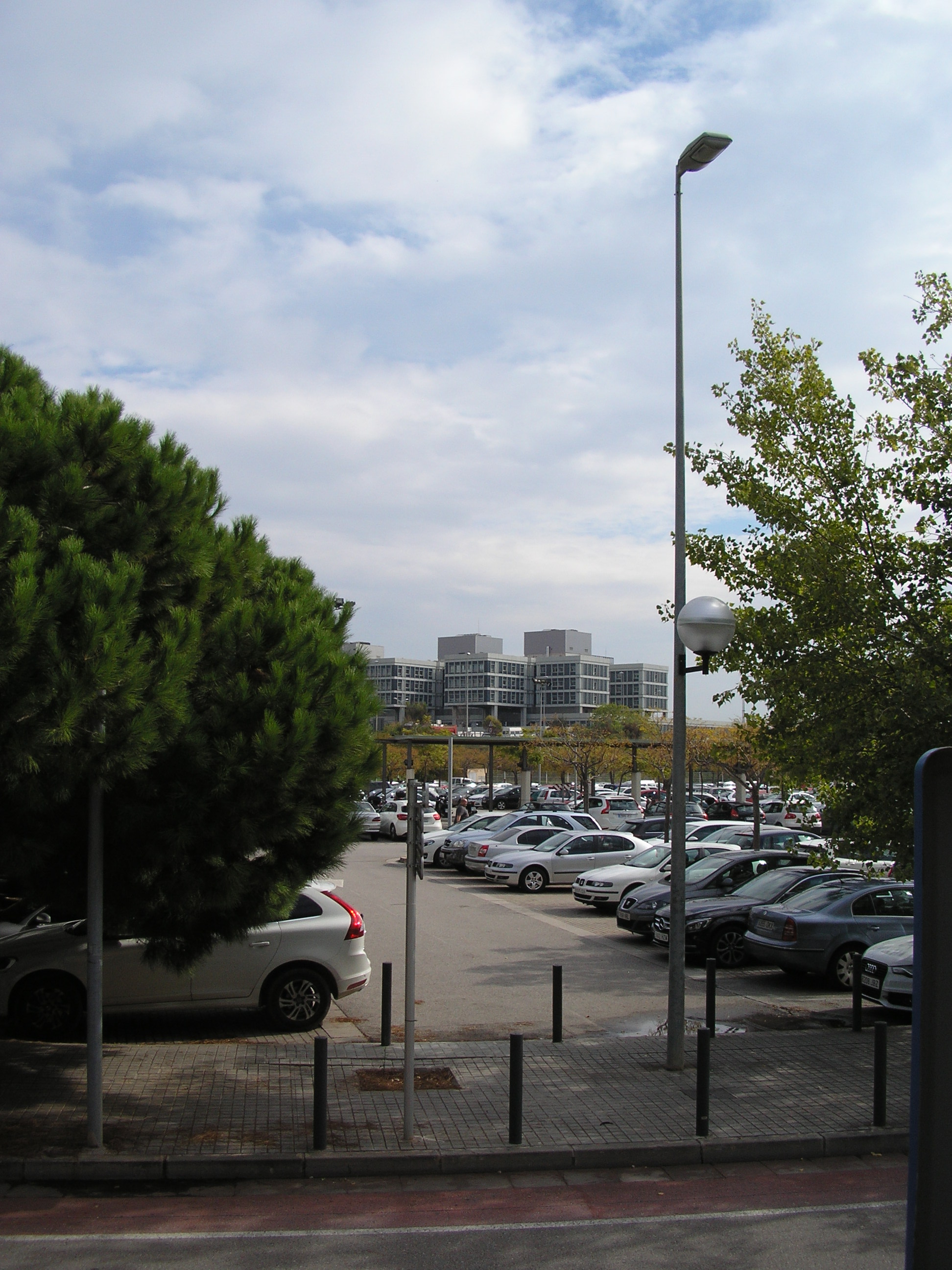Images Parking PARKIA by INDIGO en Hospital de Bellvitge. Hospitalet de Llobregat. Barcelona
