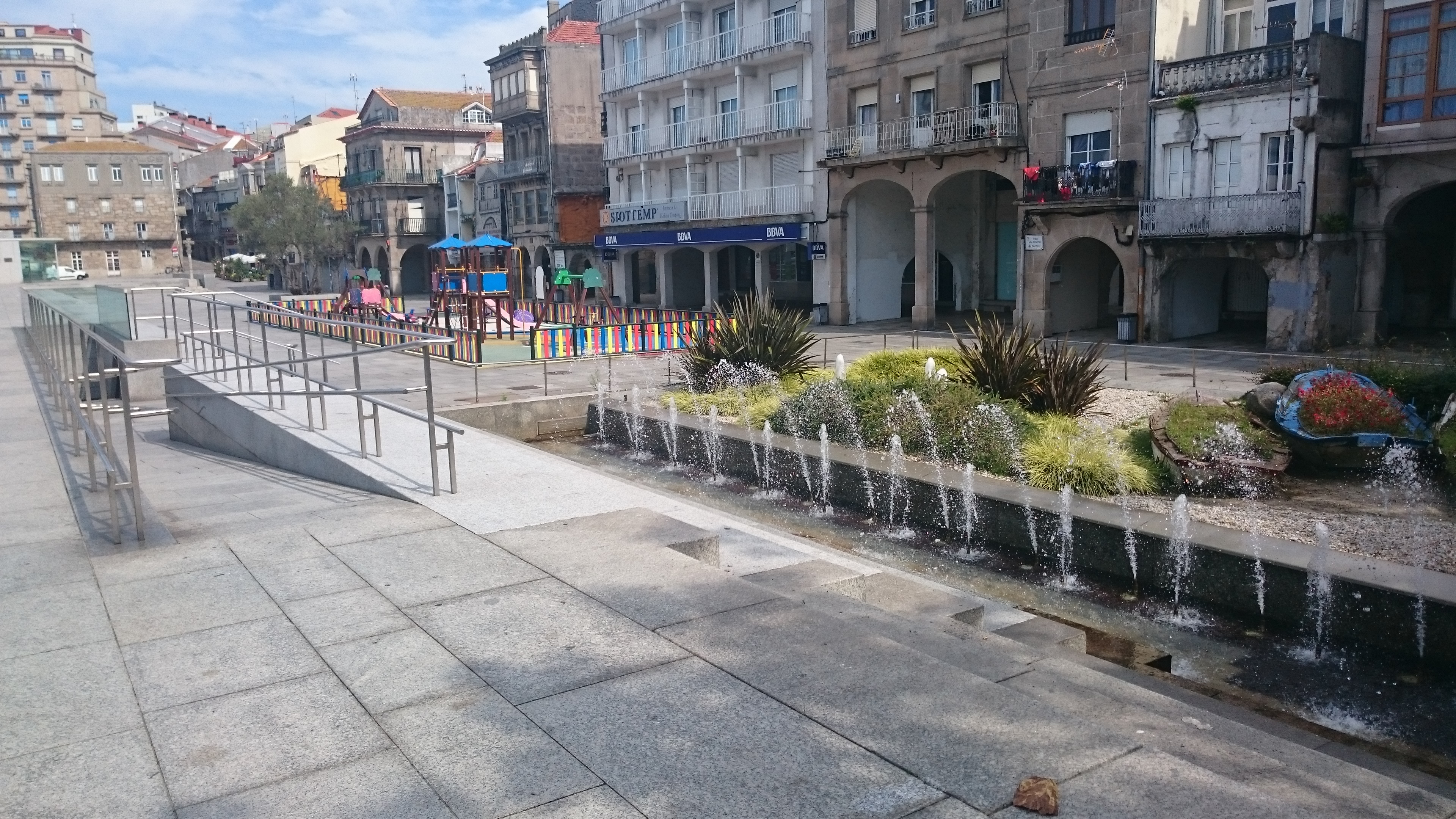 Images Parking PARKIA by INDIGO en Rúa da Ribeira do Berbés. Vigo