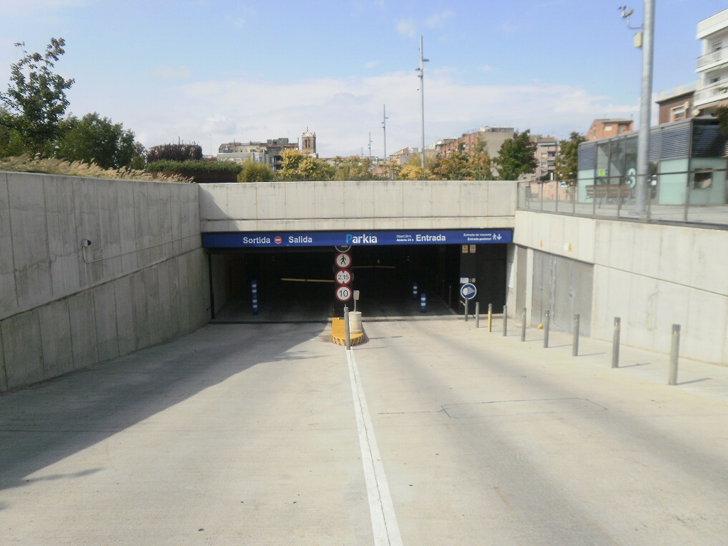 Images Parking PARKIA by INDIGO en Parc de les Pruneres. Mollet del Vallés. Barcelona