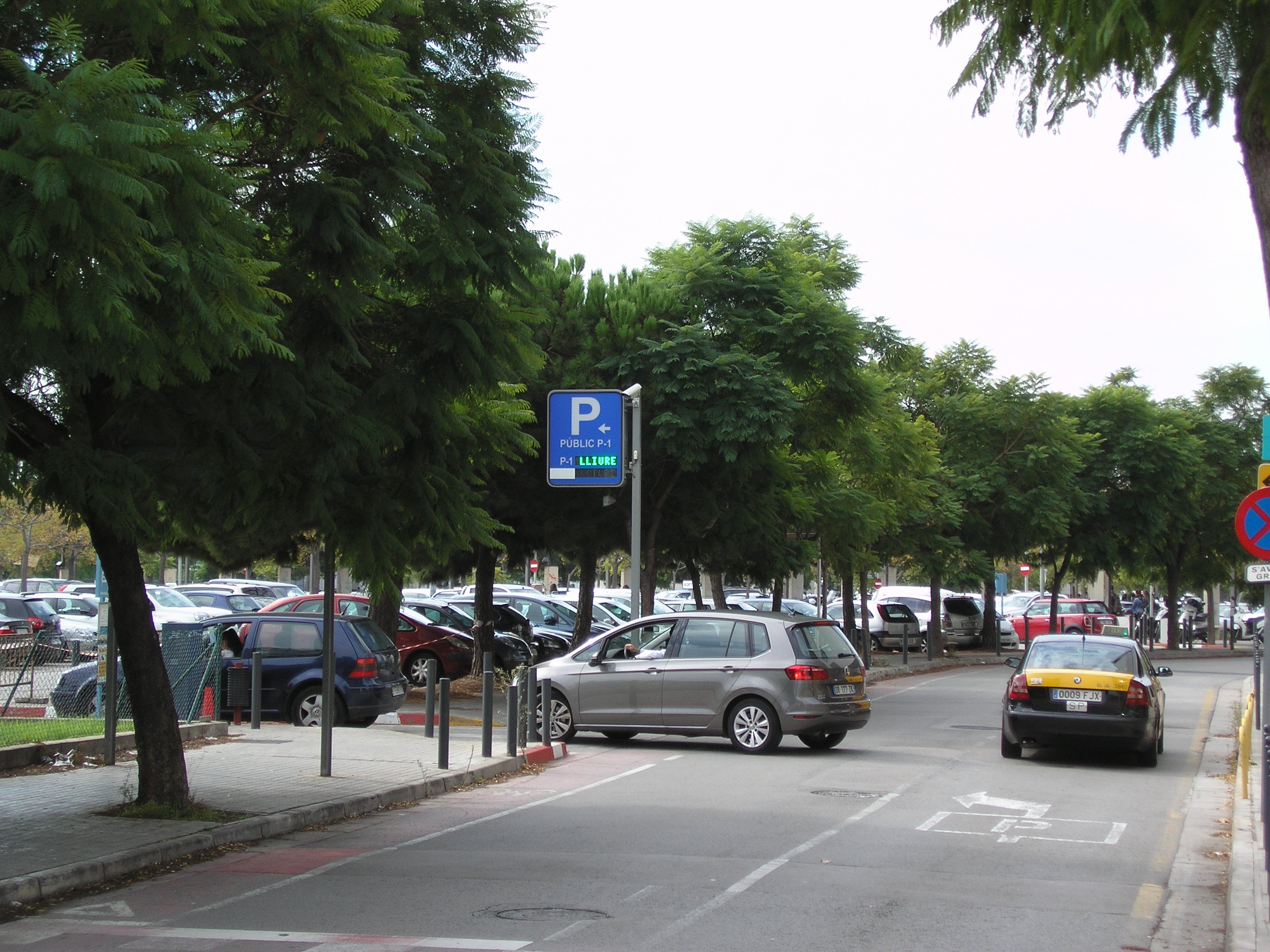 Images Parking PARKIA by INDIGO en Hospital de Bellvitge. Hospitalet de Llobregat. Barcelona
