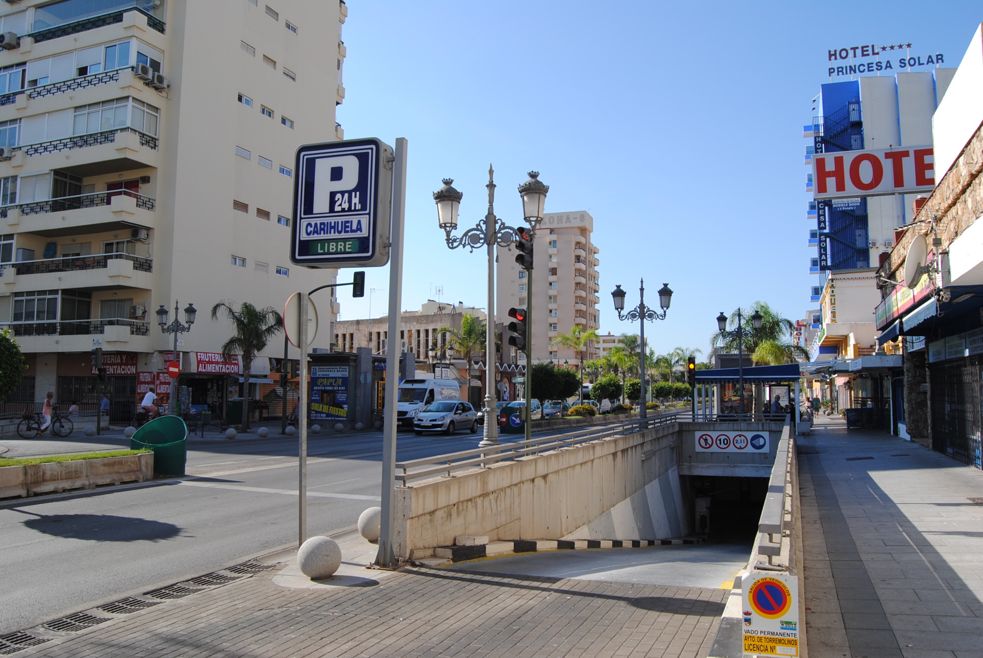 Images Parking PARKIA by INDIGO en La Carihuela Playa. Torremolinos. Málaga