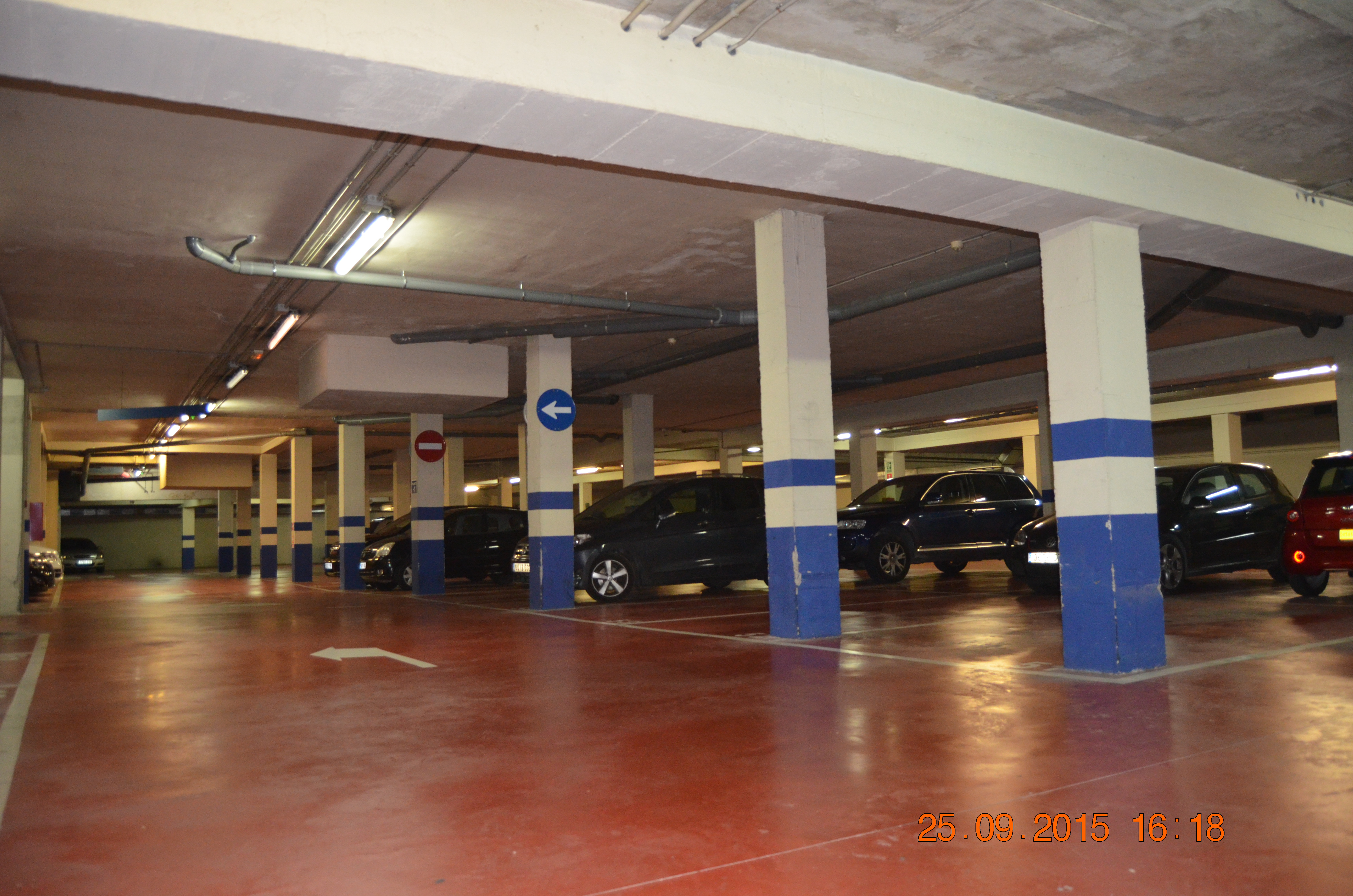 Images Parking PARKIA by INDIGO en Doctor Güixens. El Vendrell. Tarragona