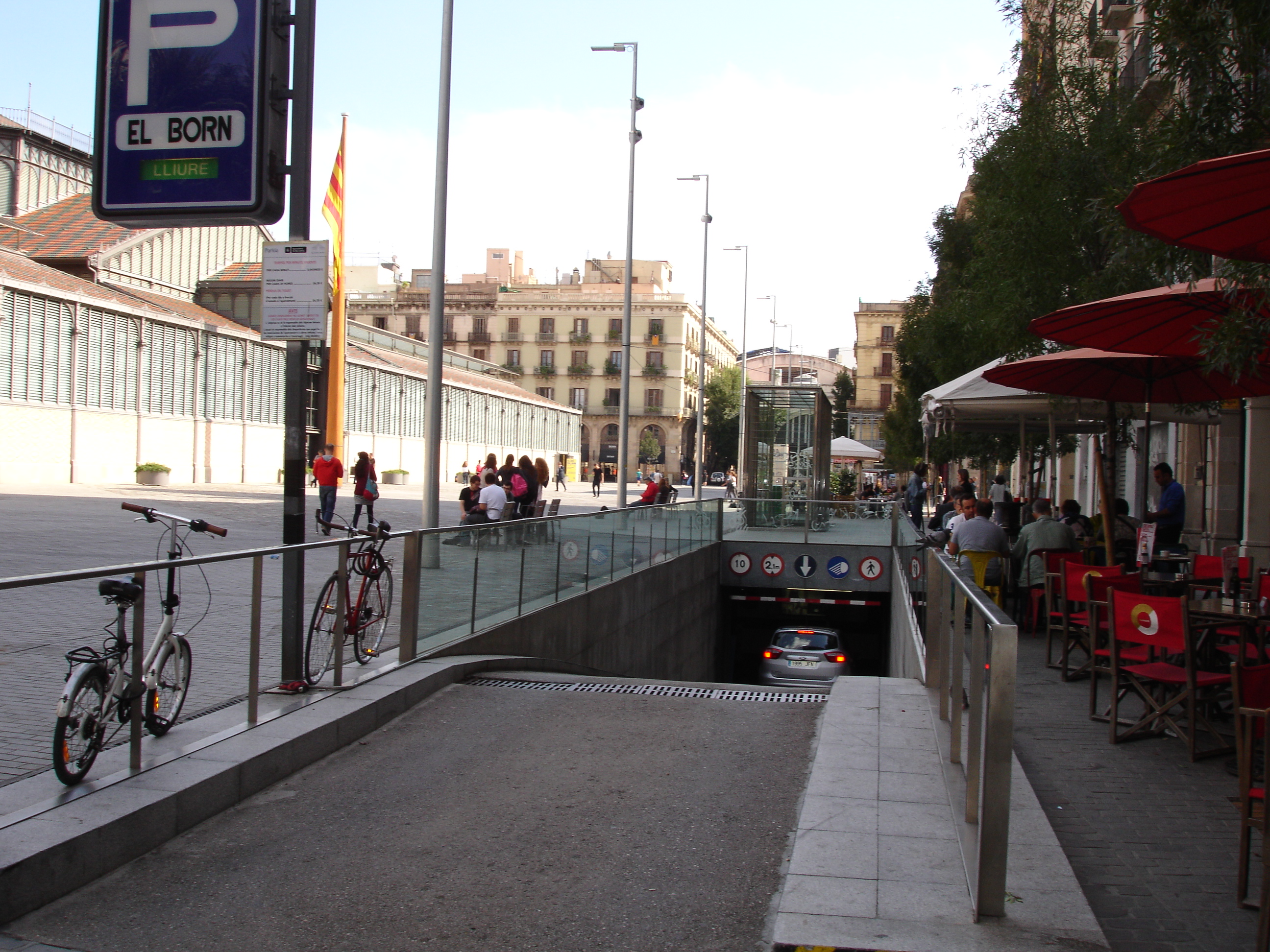 Images Parking PARKIA by INDIGO en El Born. CCM Barcelona