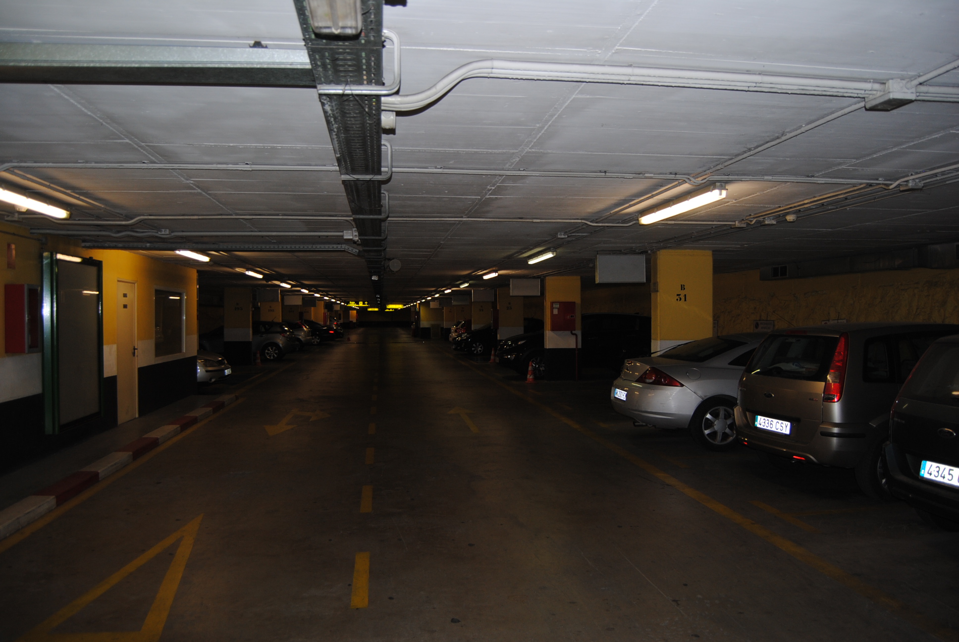 Images Parking PARKIA by INDIGO en La Carihuela Playa. Torremolinos. Málaga