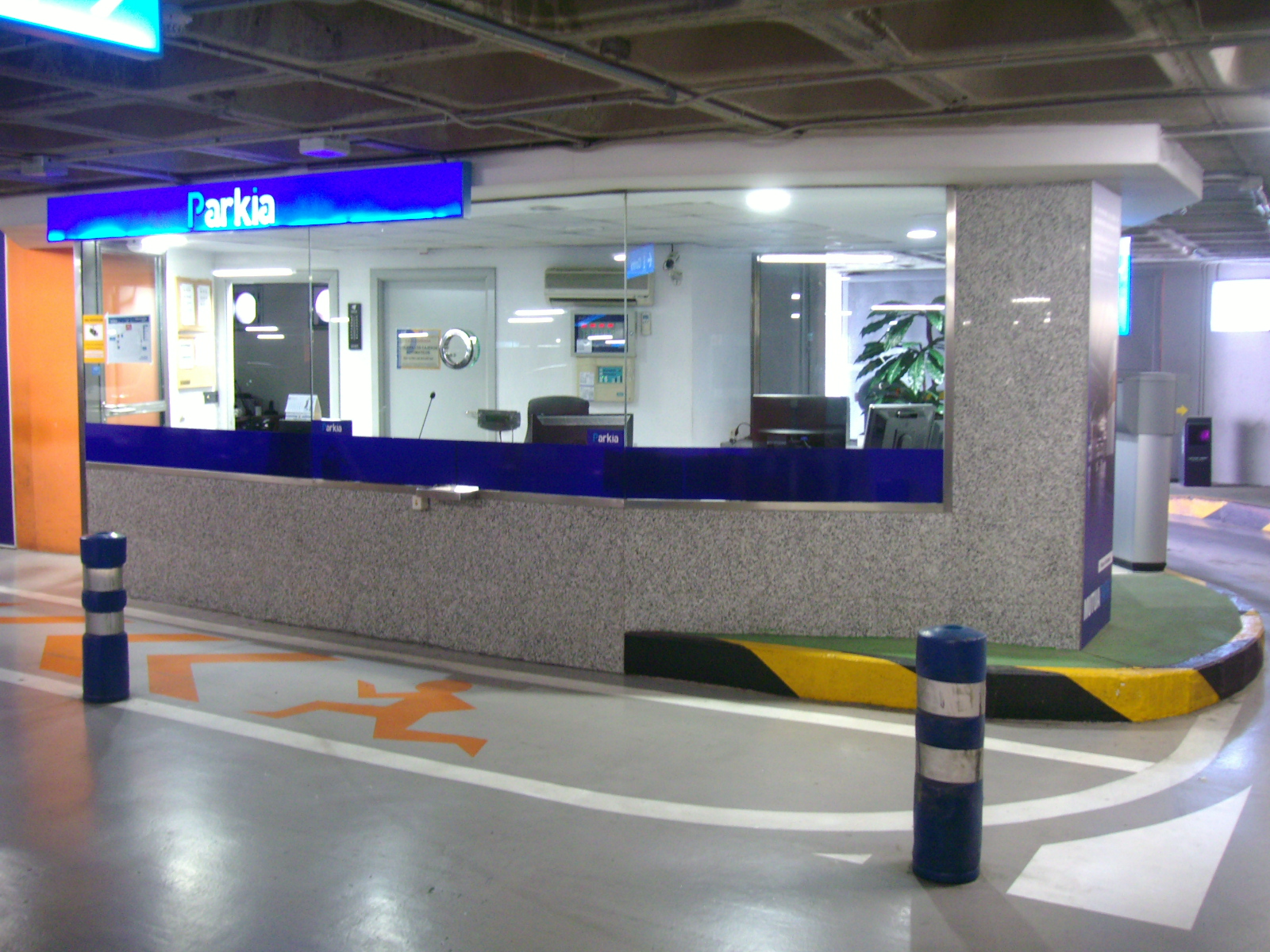 Images Parking PARKIA by INDIGO en Plaza Constitución Centro. Ciudad Real