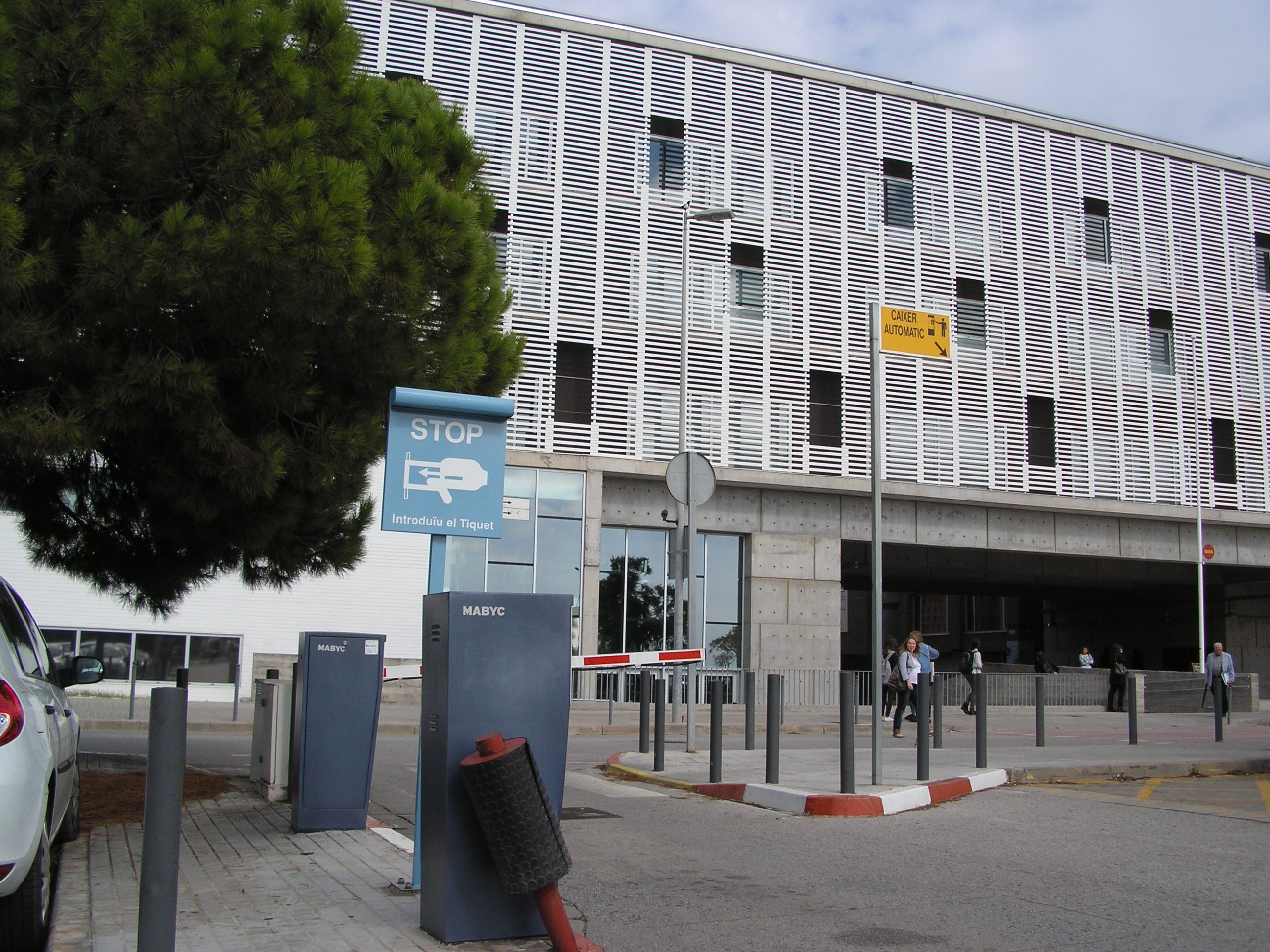 Images Parking PARKIA by INDIGO en Hospital de Bellvitge. Hospitalet de Llobregat. Barcelona