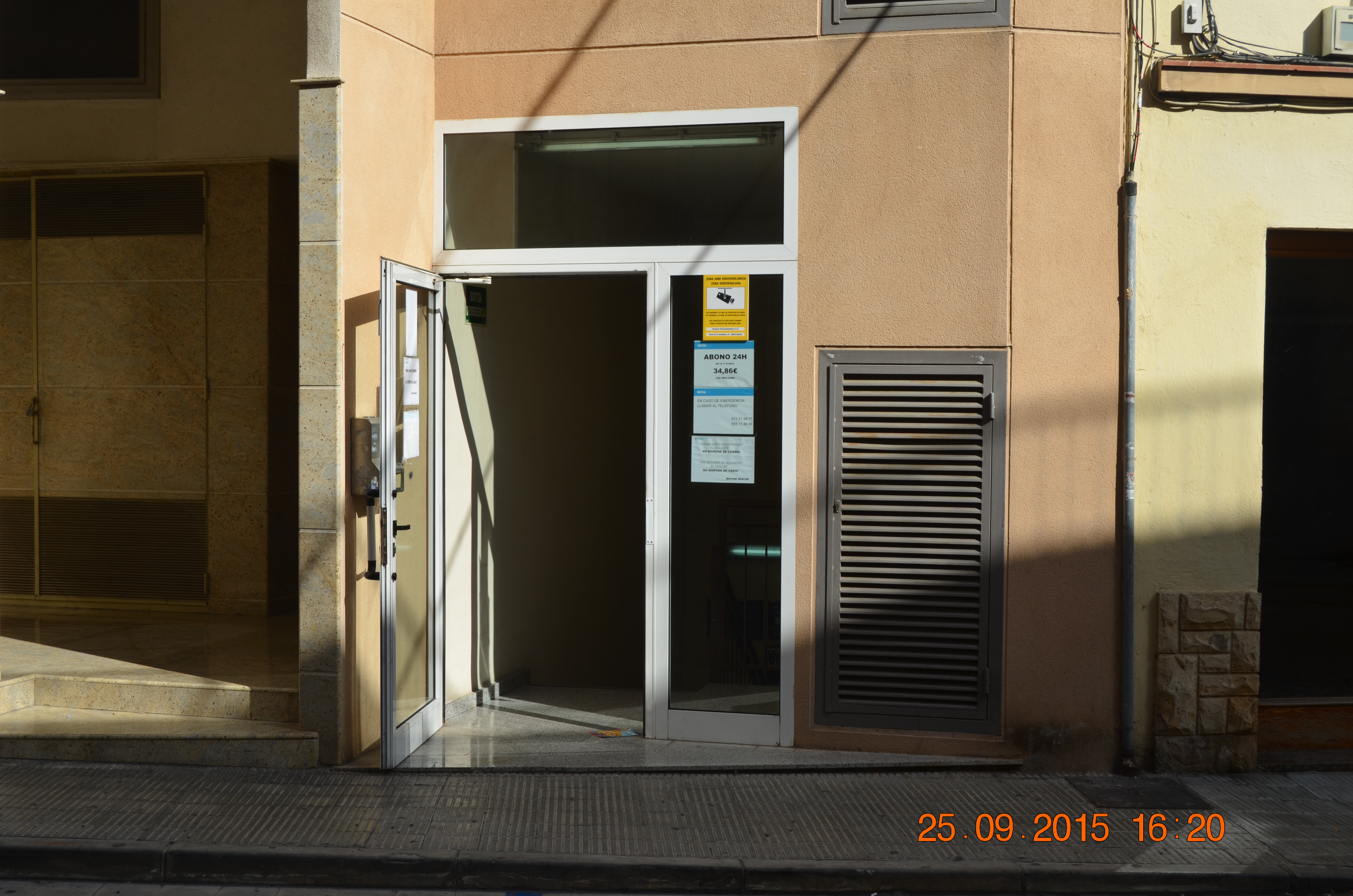 Images Parking PARKIA by INDIGO en Doctor Güixens. El Vendrell. Tarragona